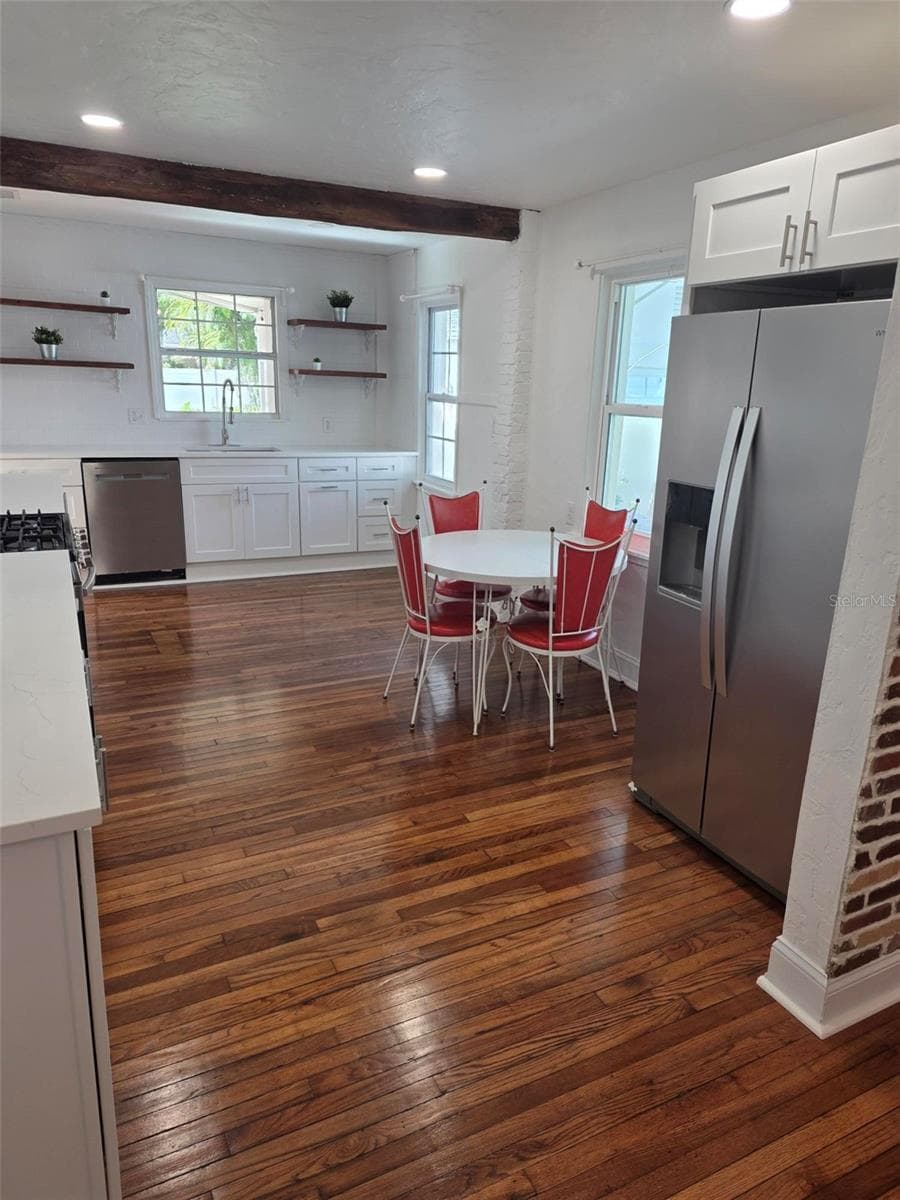 Single Family Residence at 734 37TH AVE N, ST PETERSBURG, photo 10 of 15