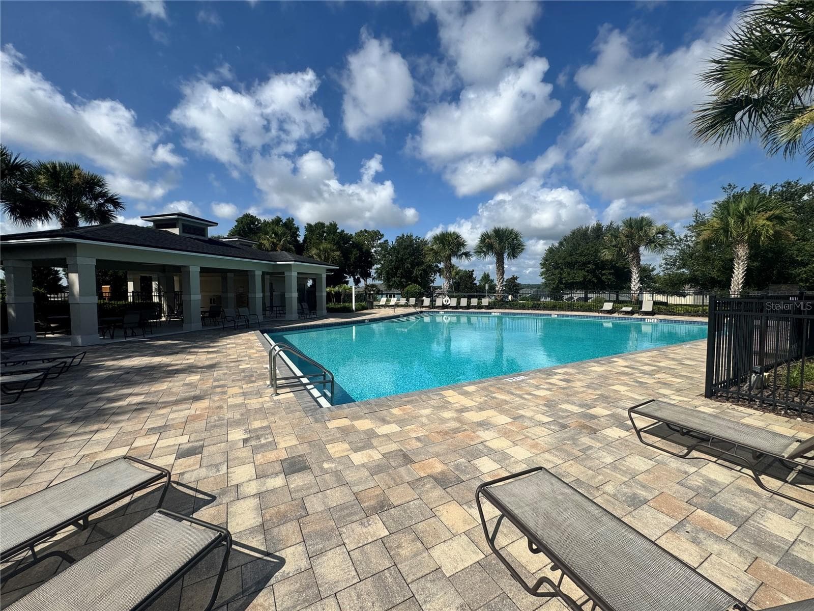 Community Pool - 16742 ABBEY HILL CT, CLERMONT