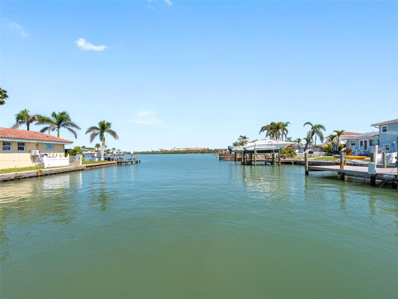 Single Family Residence at 562 JOHNS PASS AVE, MADEIRA BEACH, photo 9 of 89