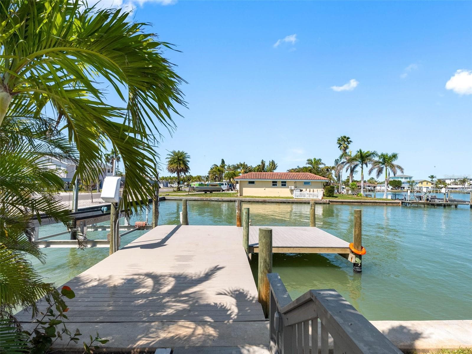Single Family Residence at 562 JOHNS PASS AVE, MADEIRA BEACH, photo 19 of 89