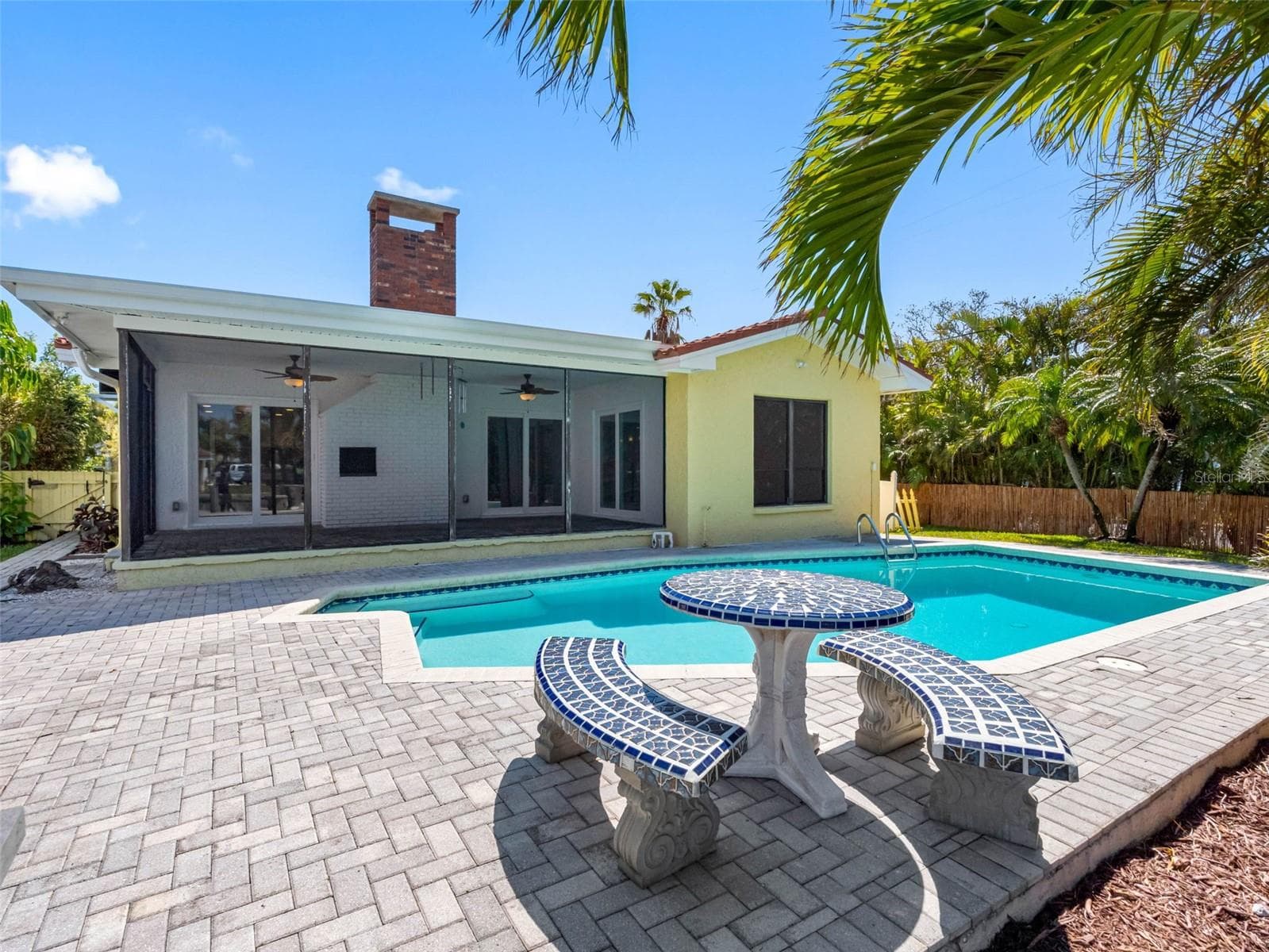 Single Family Residence at 562 JOHNS PASS AVE, MADEIRA BEACH, photo 20 of 89
