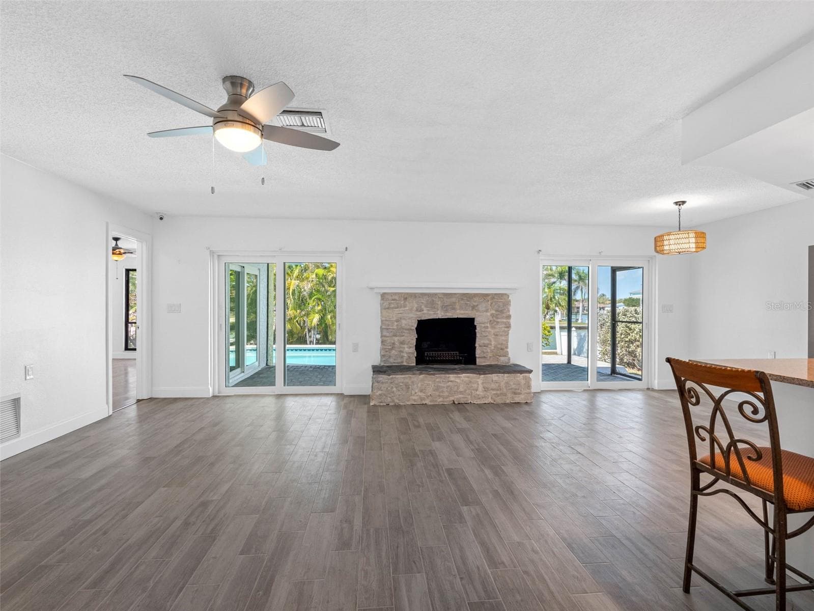 Single Family Residence at 562 JOHNS PASS AVE, MADEIRA BEACH, photo 67 of 89