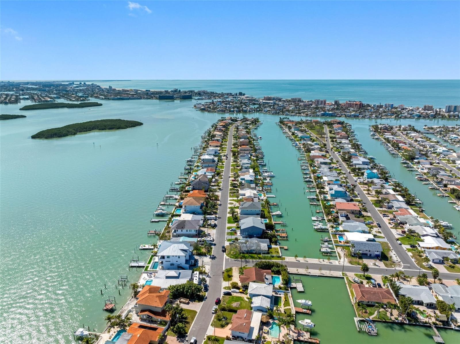 Single Family Residence at 562 JOHNS PASS AVE, MADEIRA BEACH, photo 80 of 89