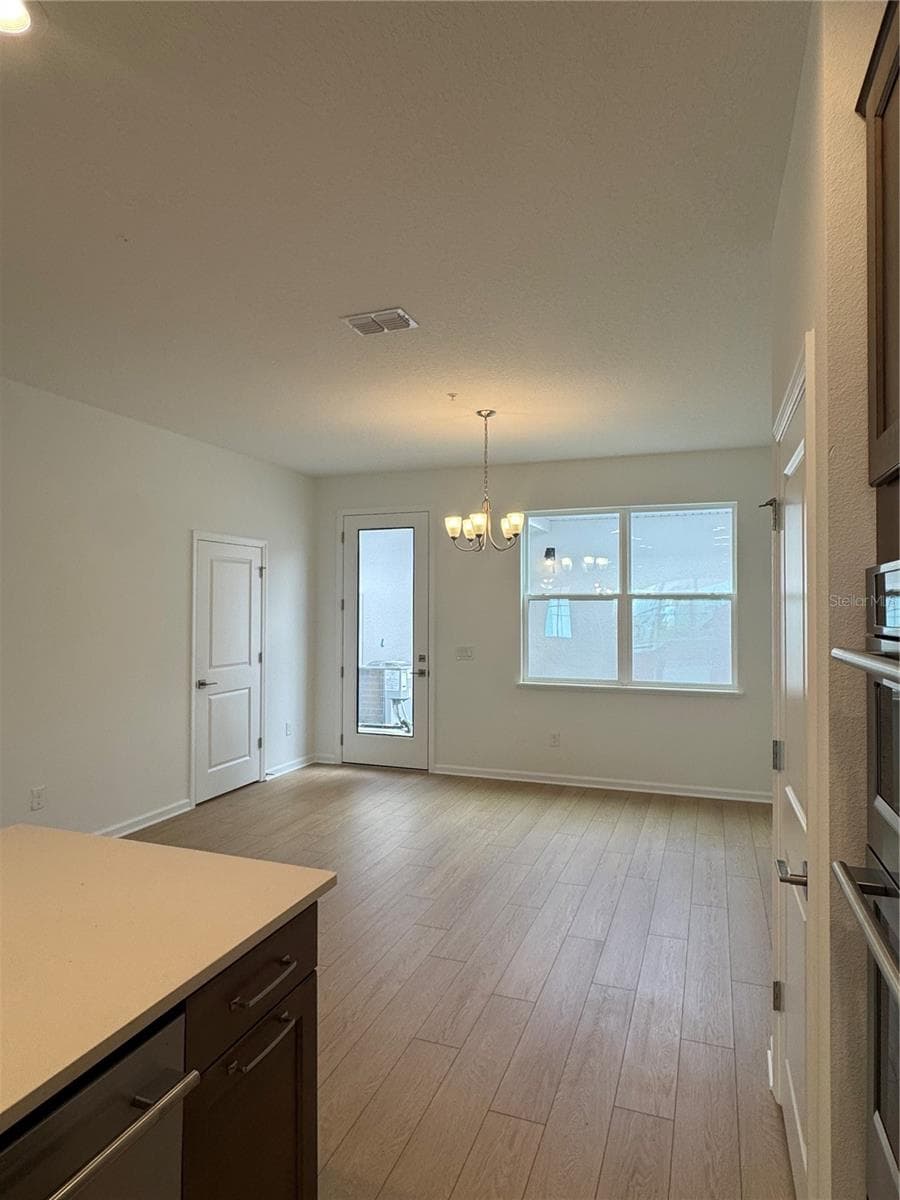 Single Family Residence at 1868 CROWNCREST DR, APOPKA, photo 5 of 20