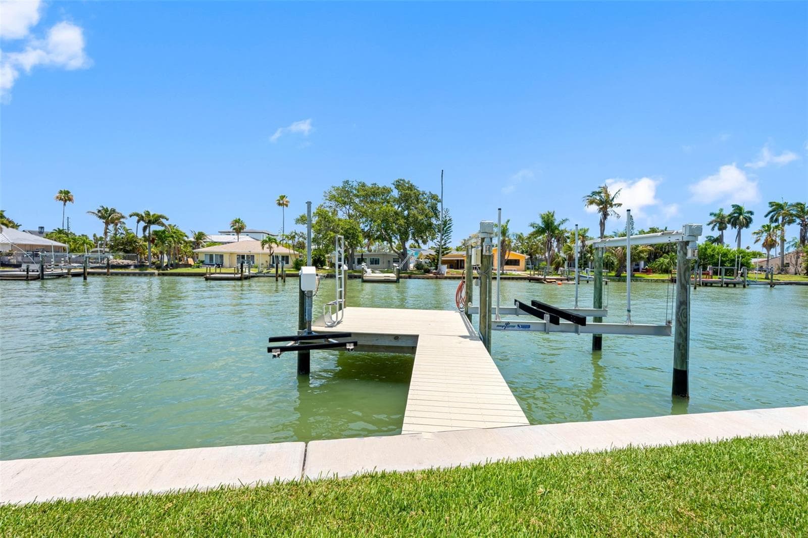 Single Family Residence at 16025 REDINGTON DR, REDINGTON BEACH, photo 4 of 68