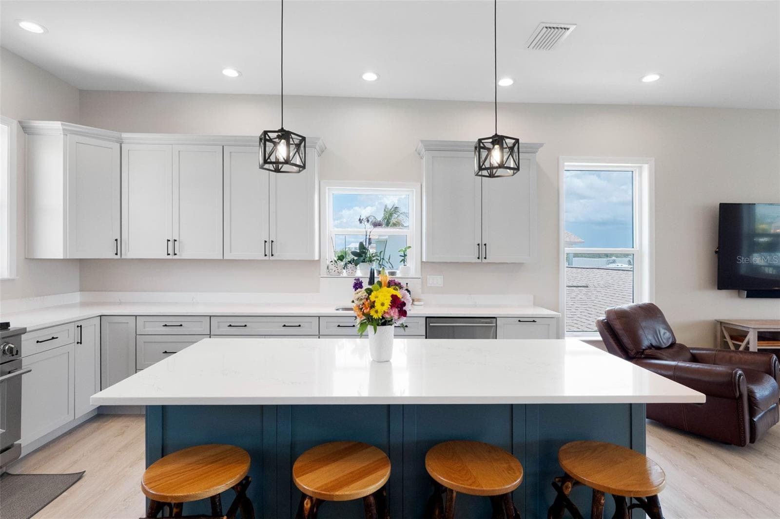 Single Family Residence at 16025 REDINGTON DR, REDINGTON BEACH, photo 10 of 68