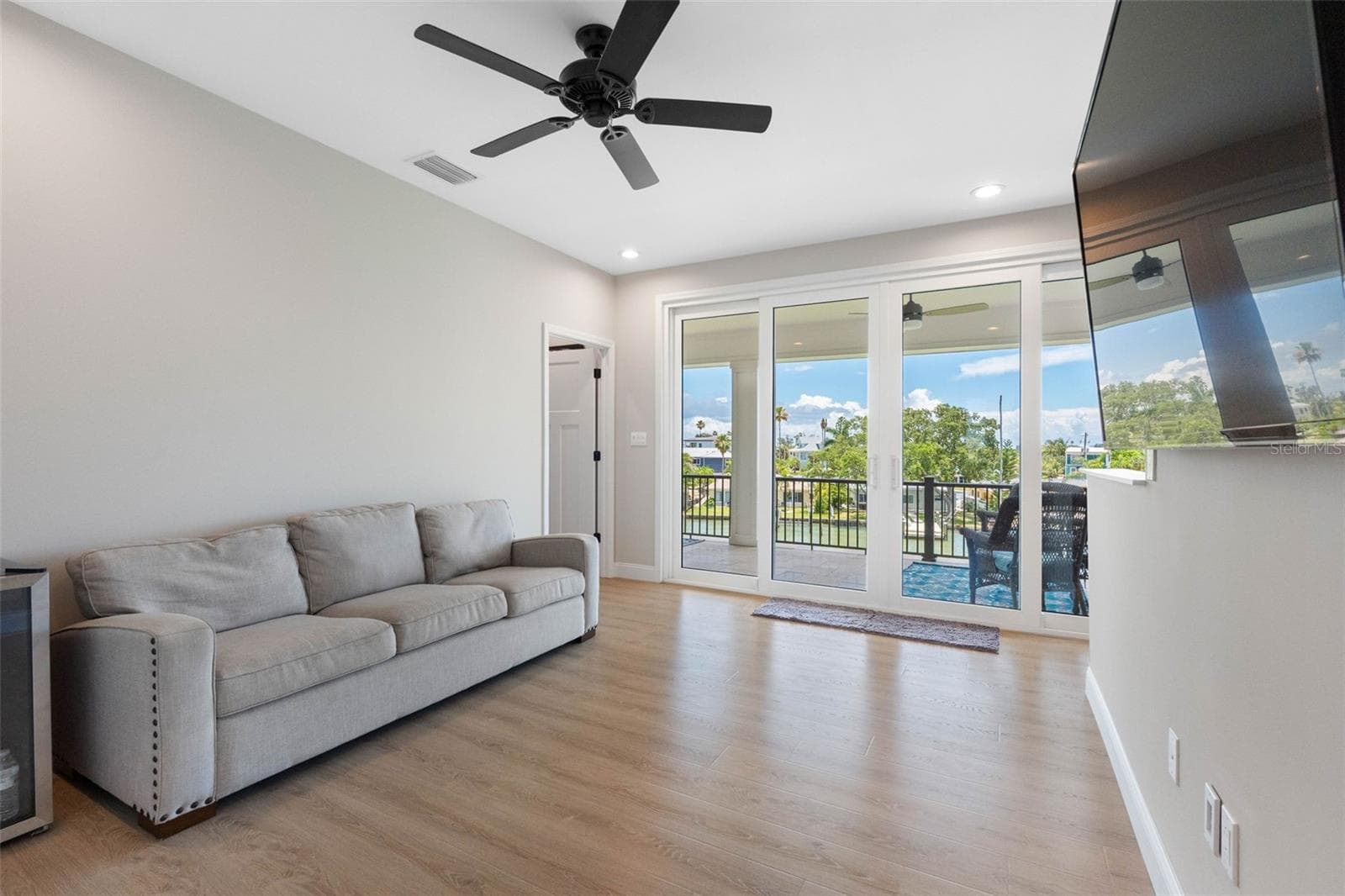 Single Family Residence at 16025 REDINGTON DR, REDINGTON BEACH, photo 32 of 68