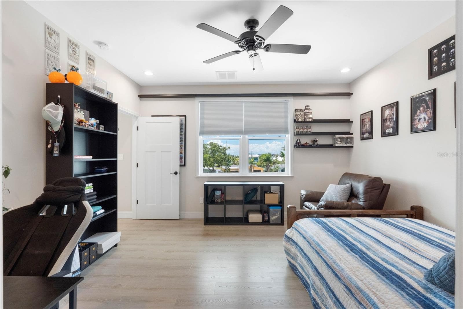 Single Family Residence at 16025 REDINGTON DR, REDINGTON BEACH, photo 37 of 68