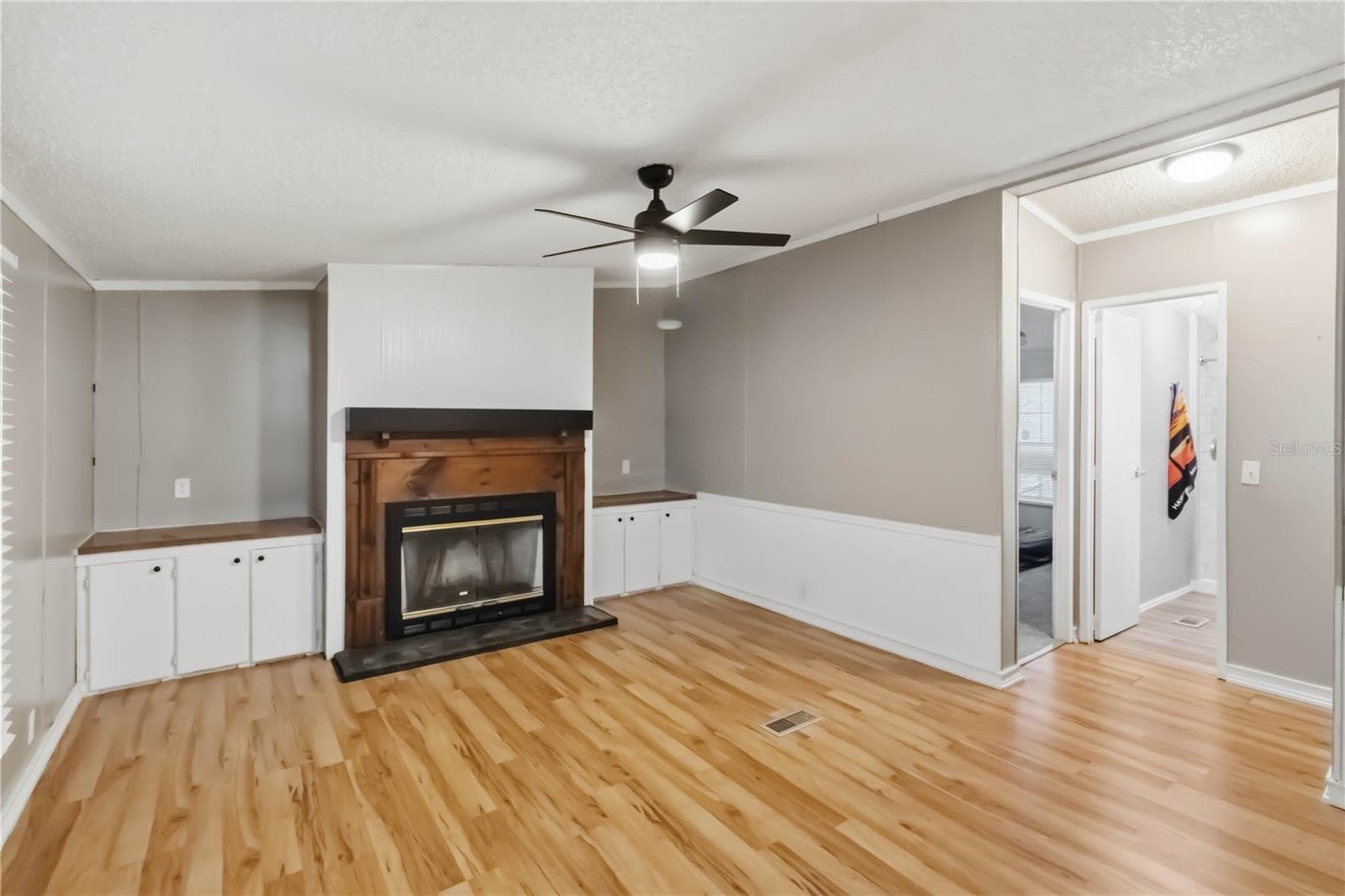 Manufactured Home at 12104 WOODSIDE DR, RIVERVIEW, photo 10 of 32