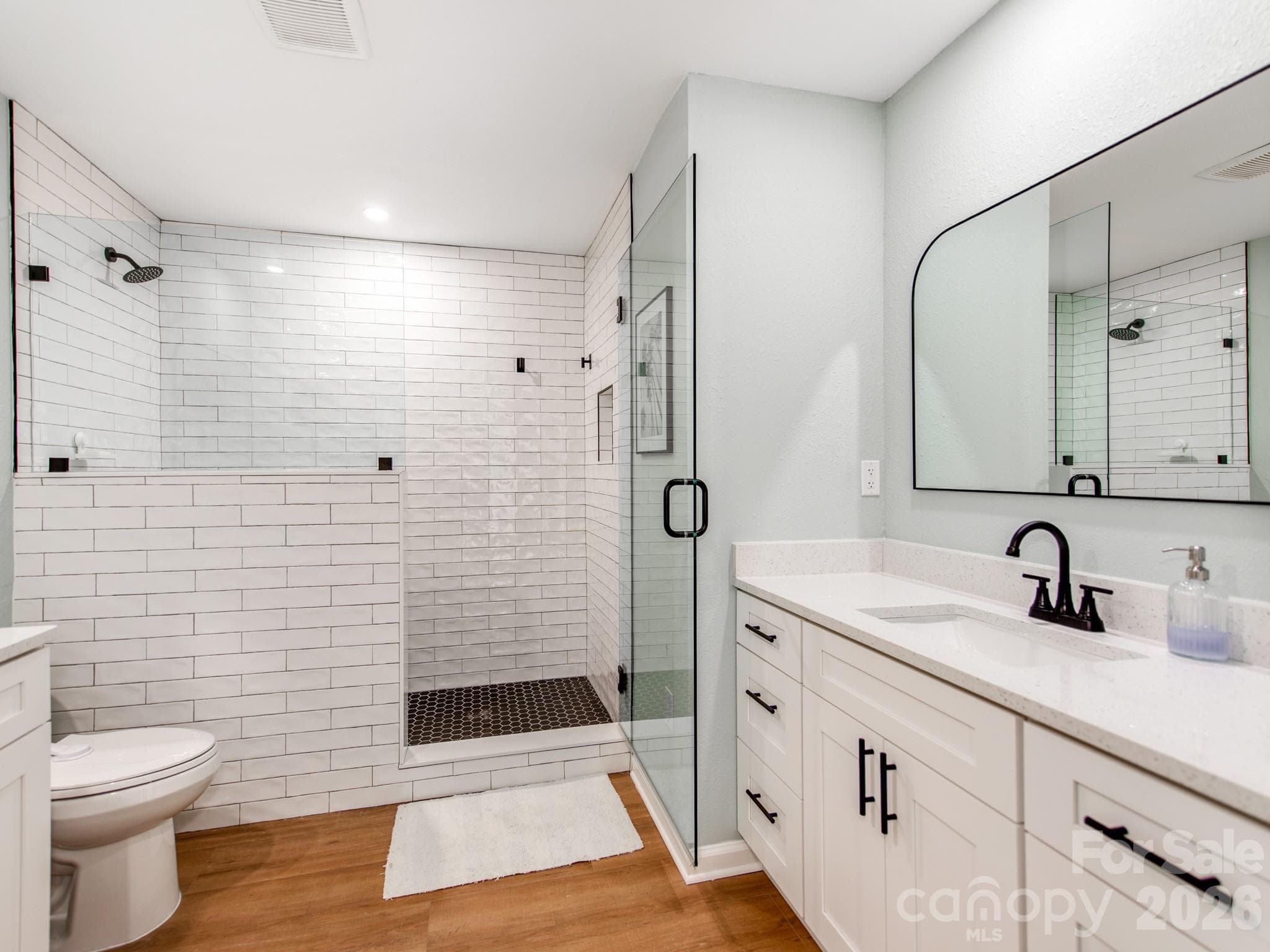 Single Family Residence at 629 Belmorrow Drive, Charlotte, photo 18 of 34