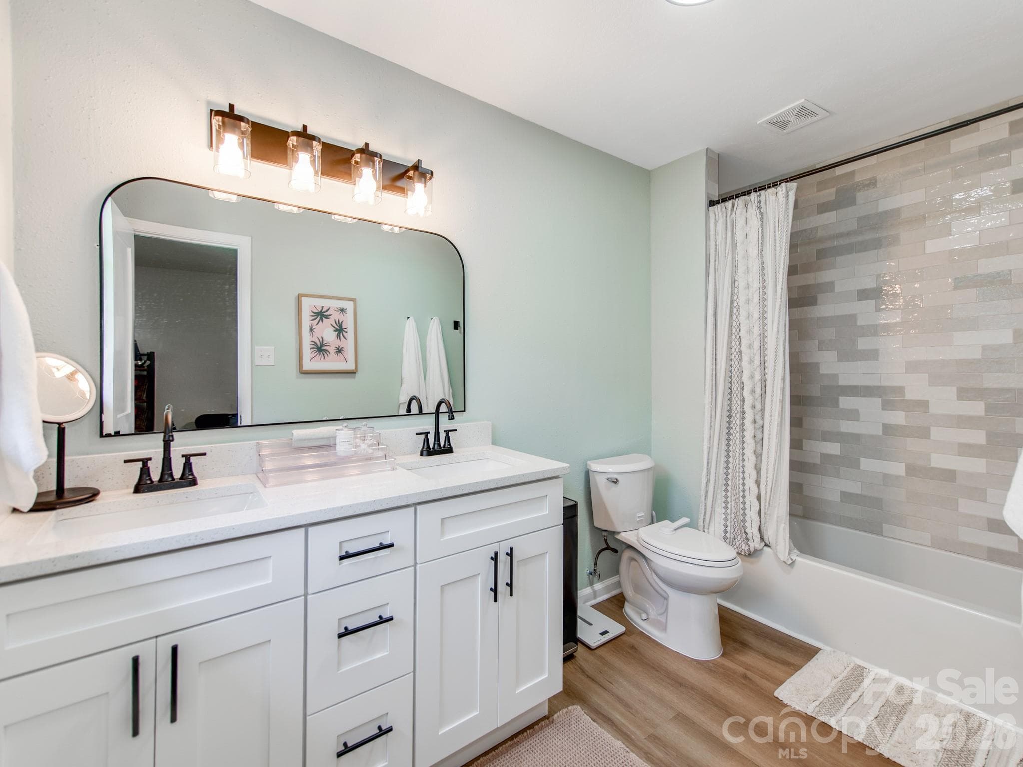 Single Family Residence at 629 Belmorrow Drive, Charlotte, photo 23 of 34