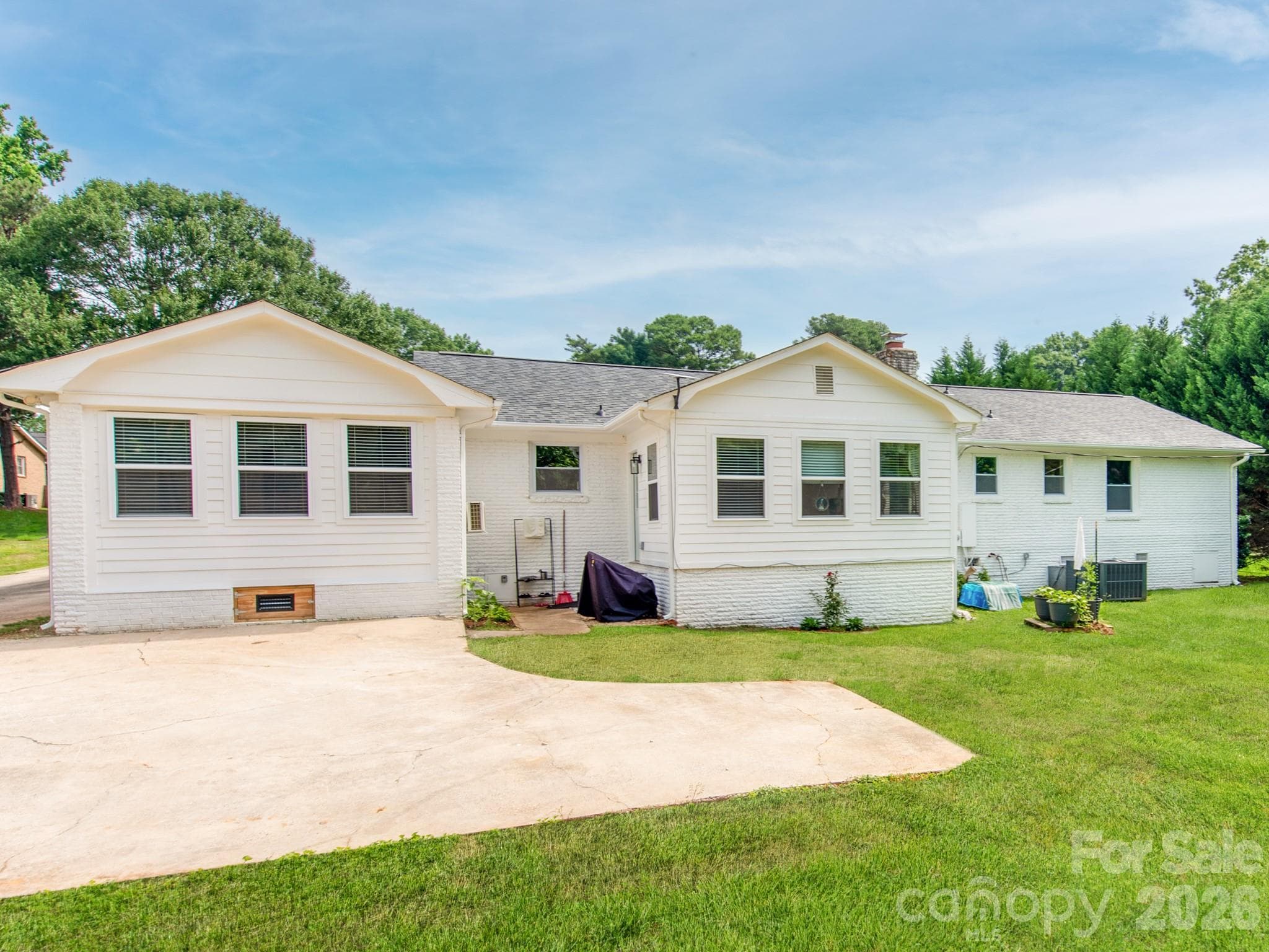 Single Family Residence at 629 Belmorrow Drive, Charlotte, photo 32 of 34