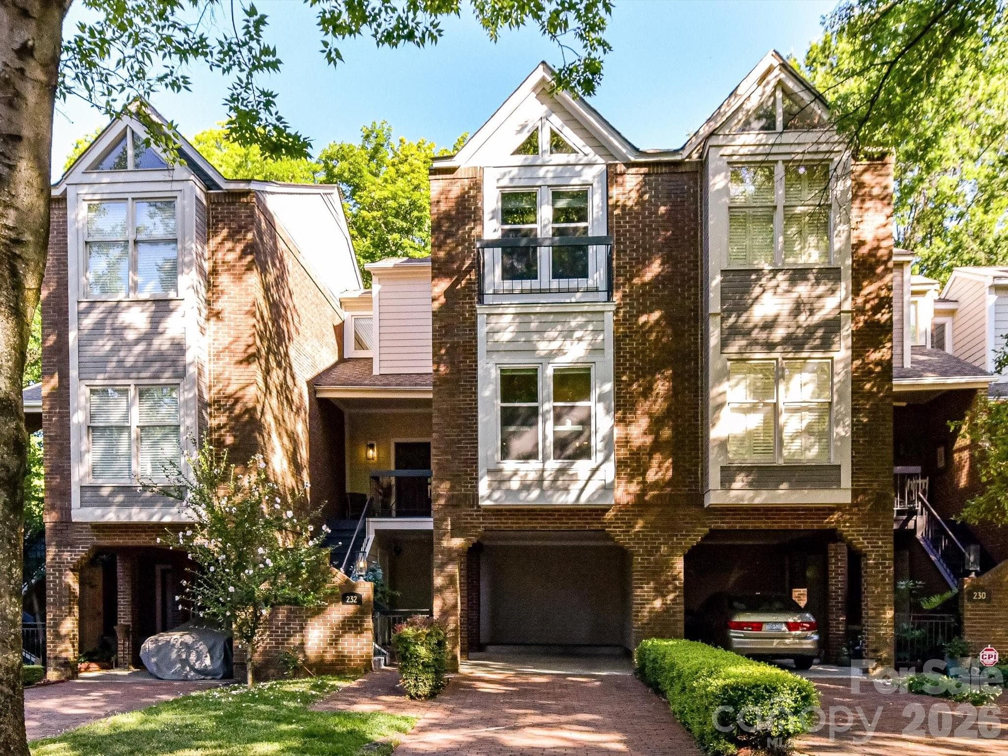 Townhouse at Charlotte, photo 2 of 28