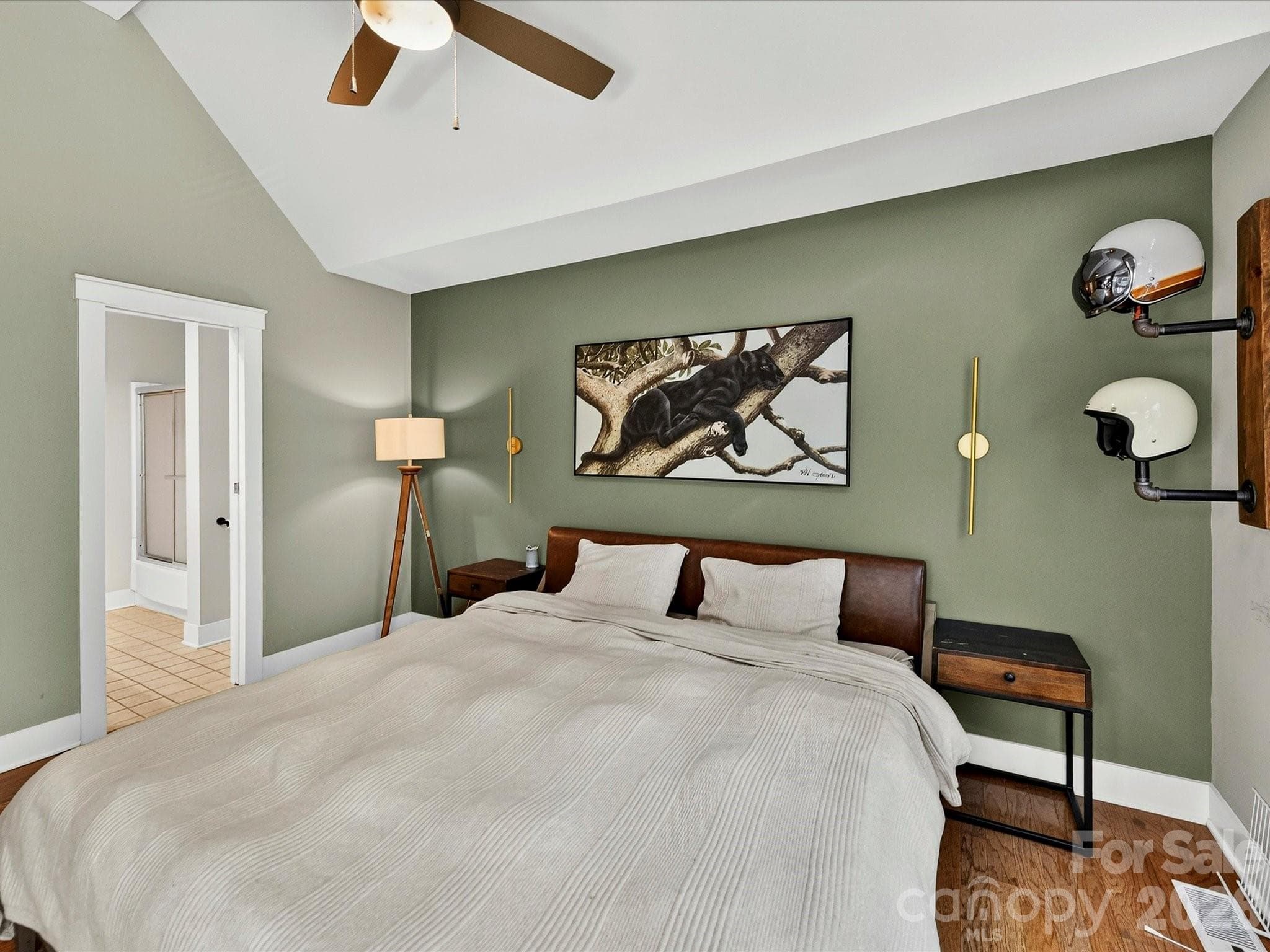 Townhouse at 232 S Clarkson Street, Charlotte, photo 14 of 28