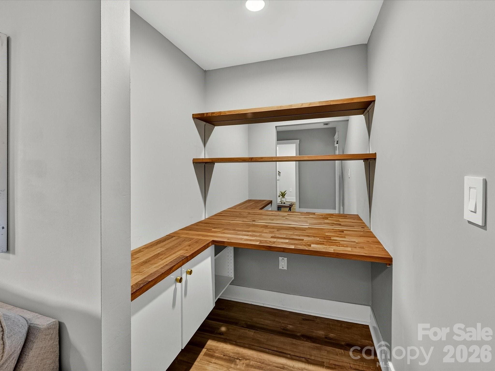 Townhouse at 232 S Clarkson Street, Charlotte, photo 21 of 28