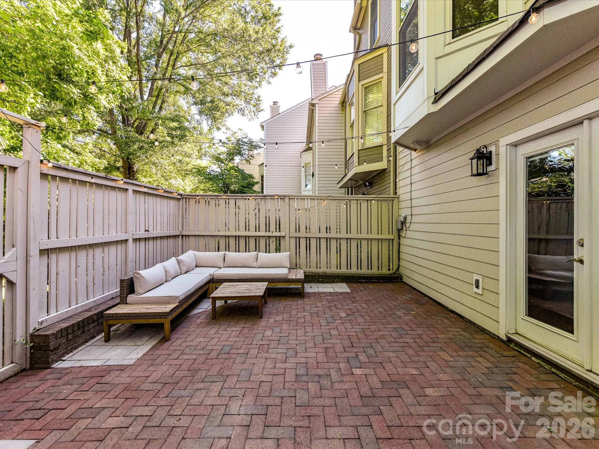 Townhouse at 232 S Clarkson Street, Charlotte, photo 26 of 28