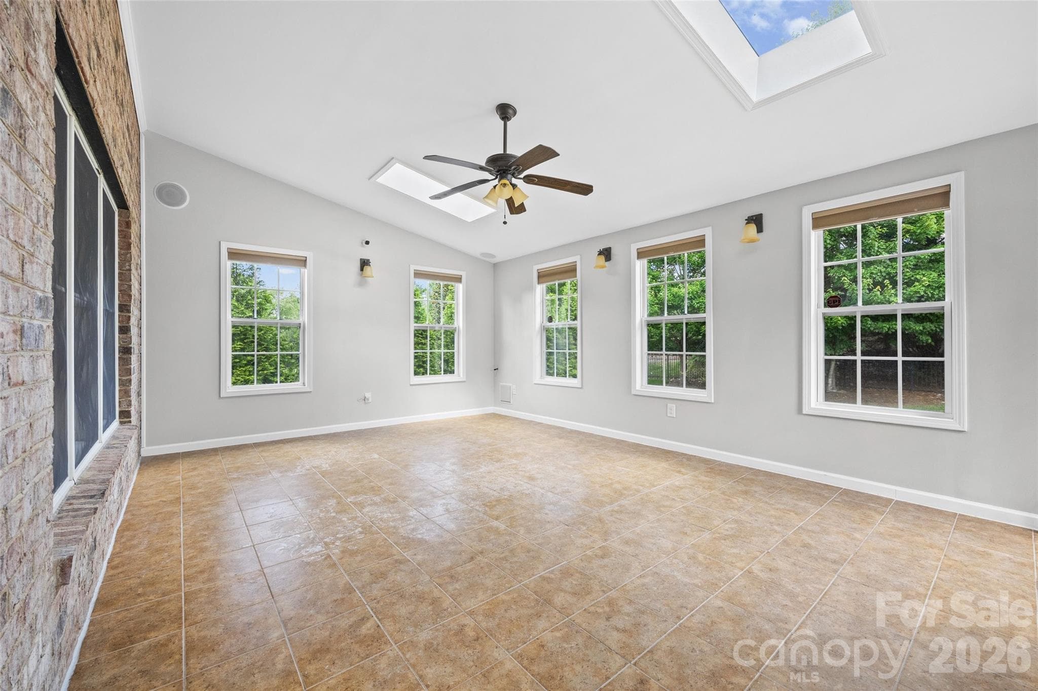 Sunroom - 117 Turkey Hunt Court, Marvin
