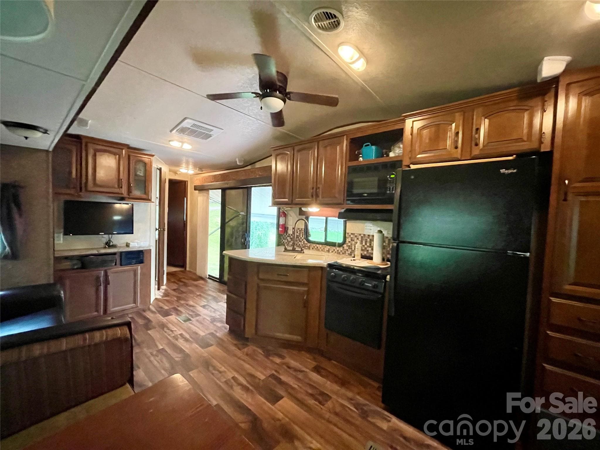 Single Family Residence at 226 Saddle Ridge Drive, Ennice, photo 4 of 23