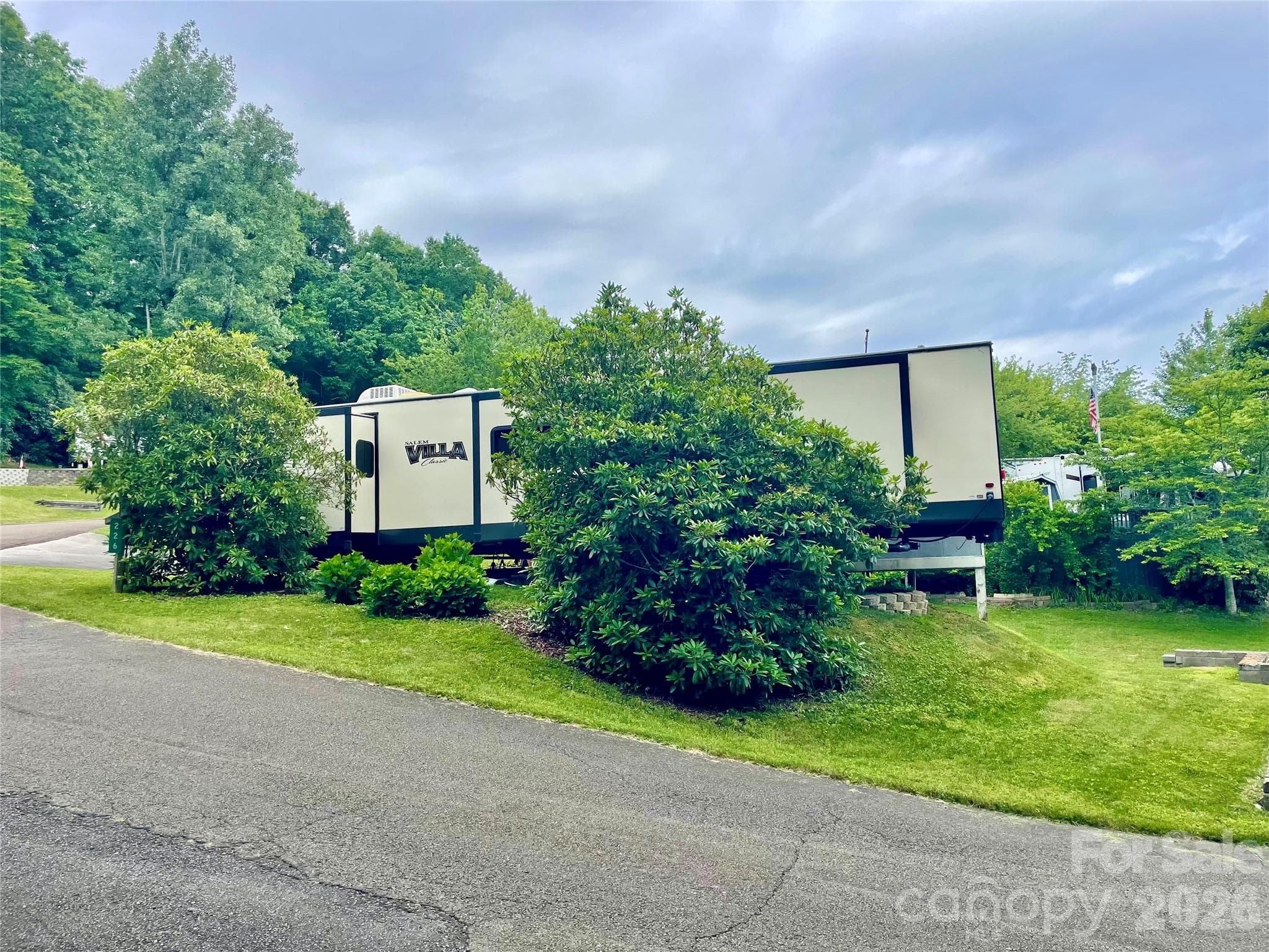 Single Family Residence at 226 Saddle Ridge Drive, Ennice, photo 19 of 23