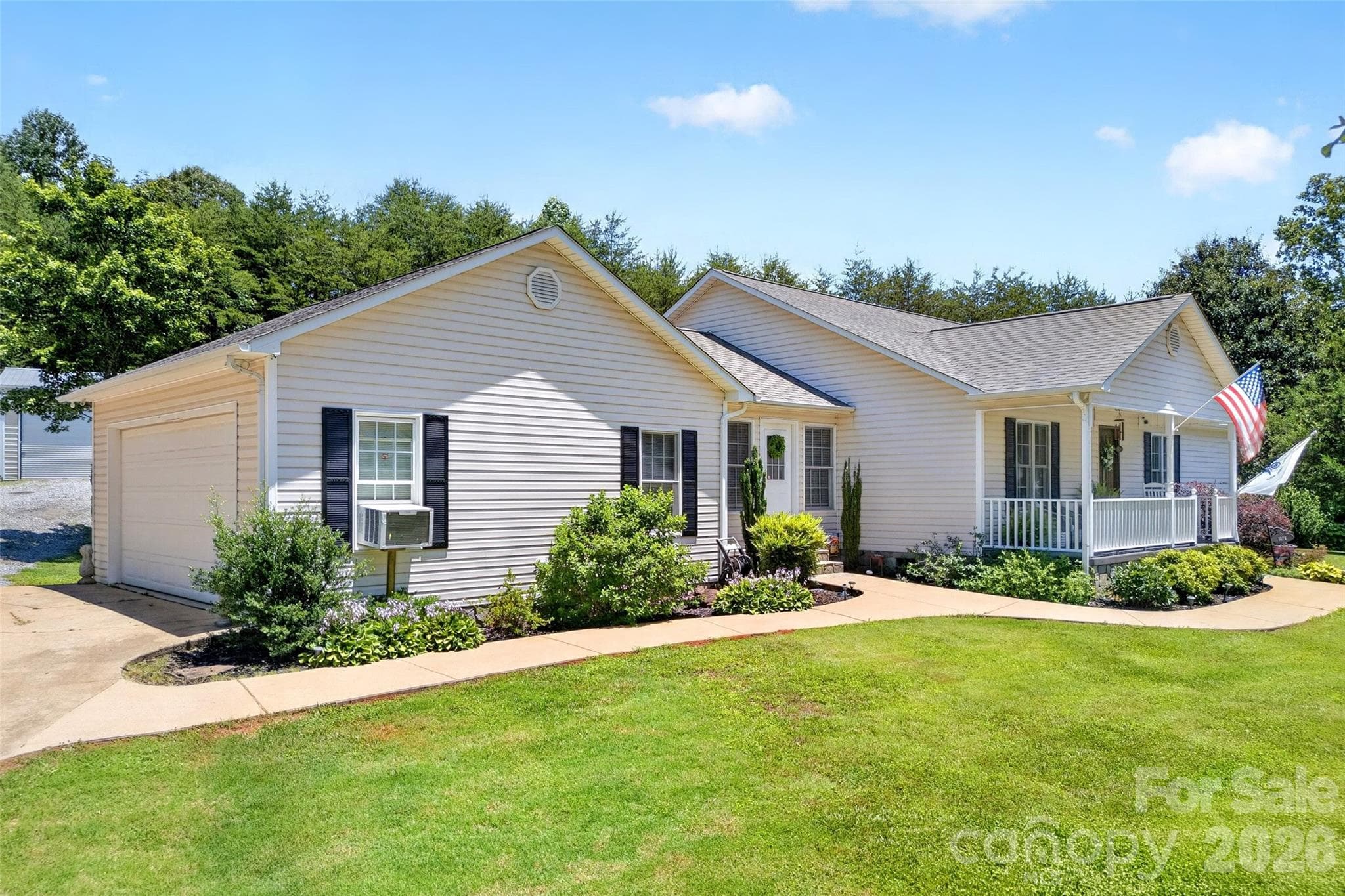 Single Family Residence at Rutherfordton, photo 3 of 47