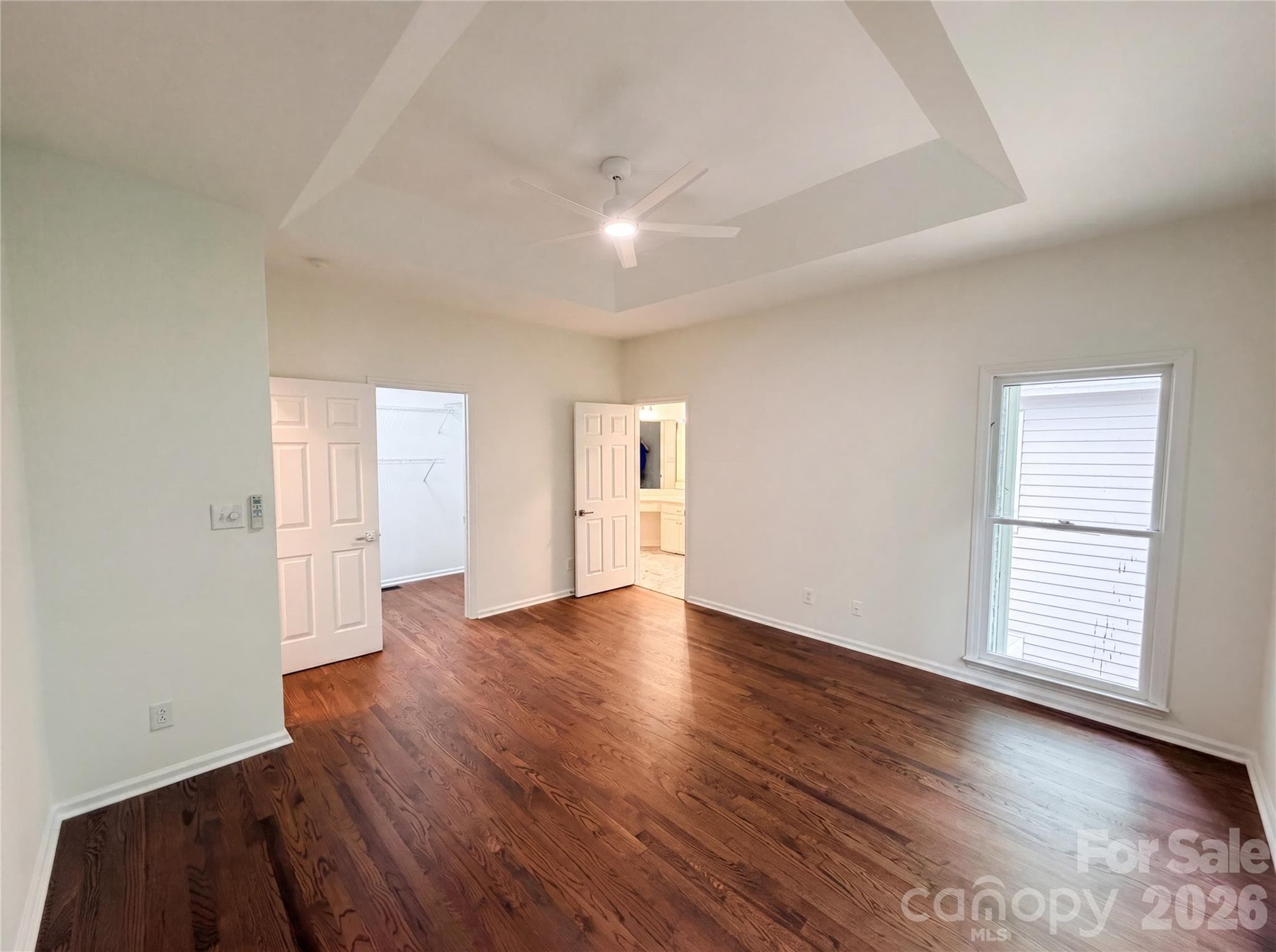 Single Family Residence at 5908 Bookbinders Lane, Charlotte, photo 4 of 21