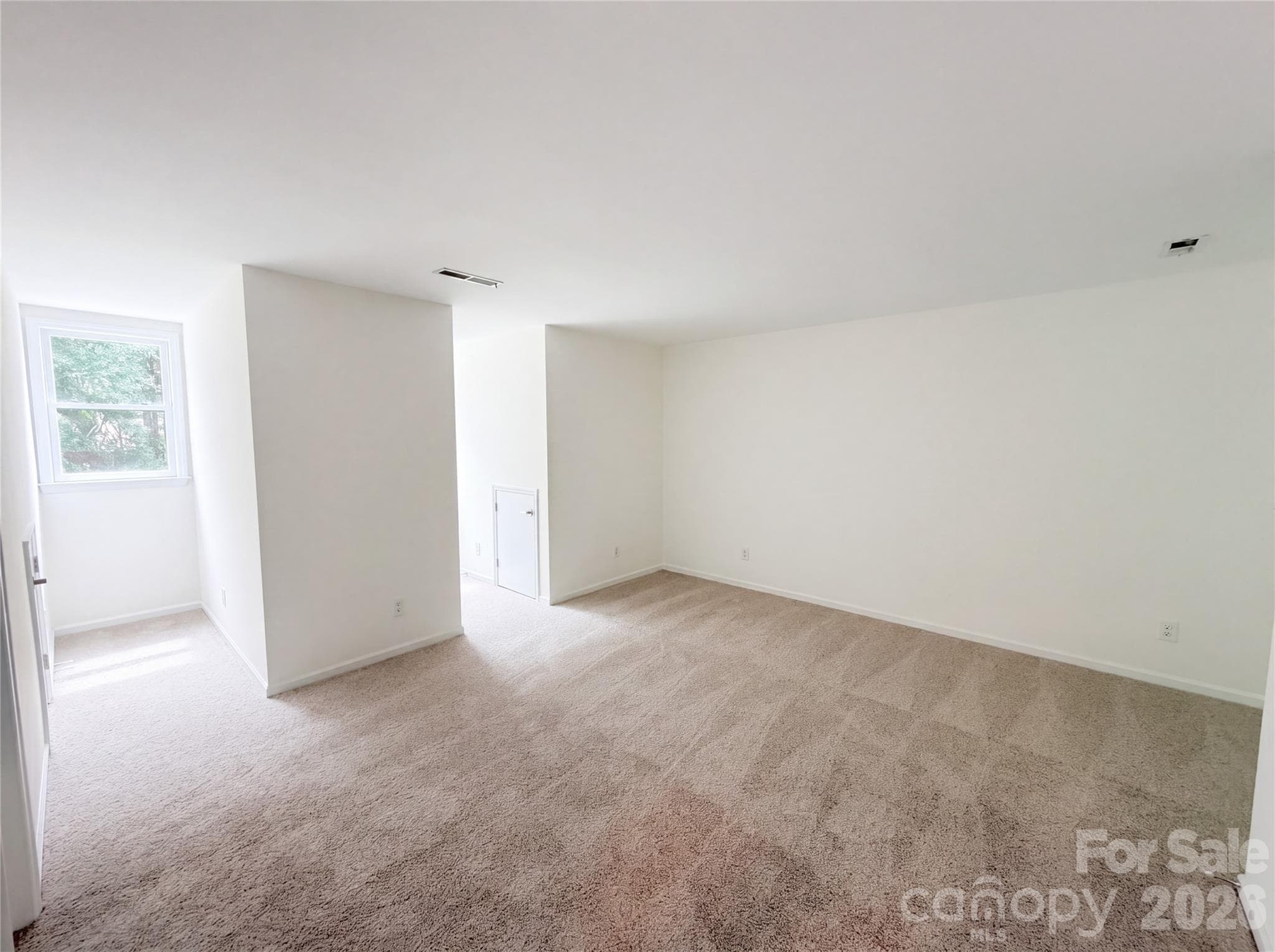 Single Family Residence at 5908 Bookbinders Lane, Charlotte, photo 16 of 21