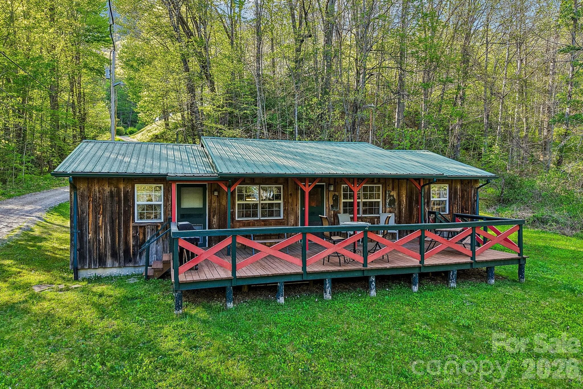 None at Maggie Valley, photo 3 of 36