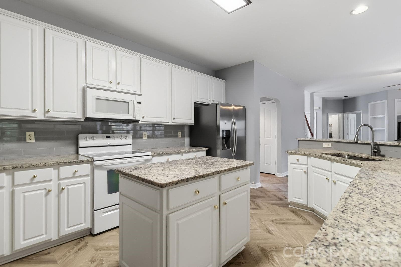 Single Family Residence at 10606 Augustine Hill Lane, Charlotte, photo 10 of 48