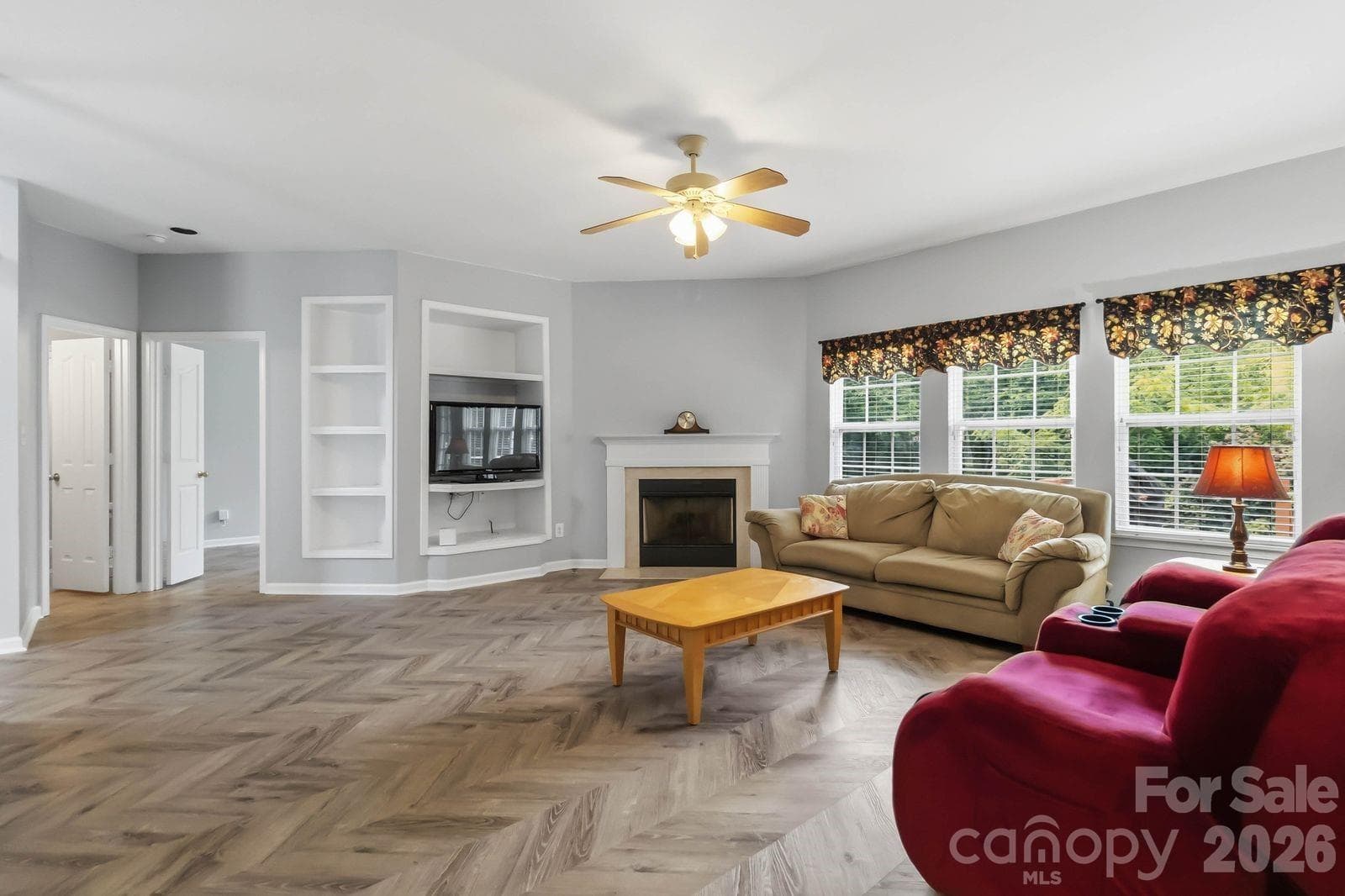 Single Family Residence at 10606 Augustine Hill Lane, Charlotte, photo 13 of 48