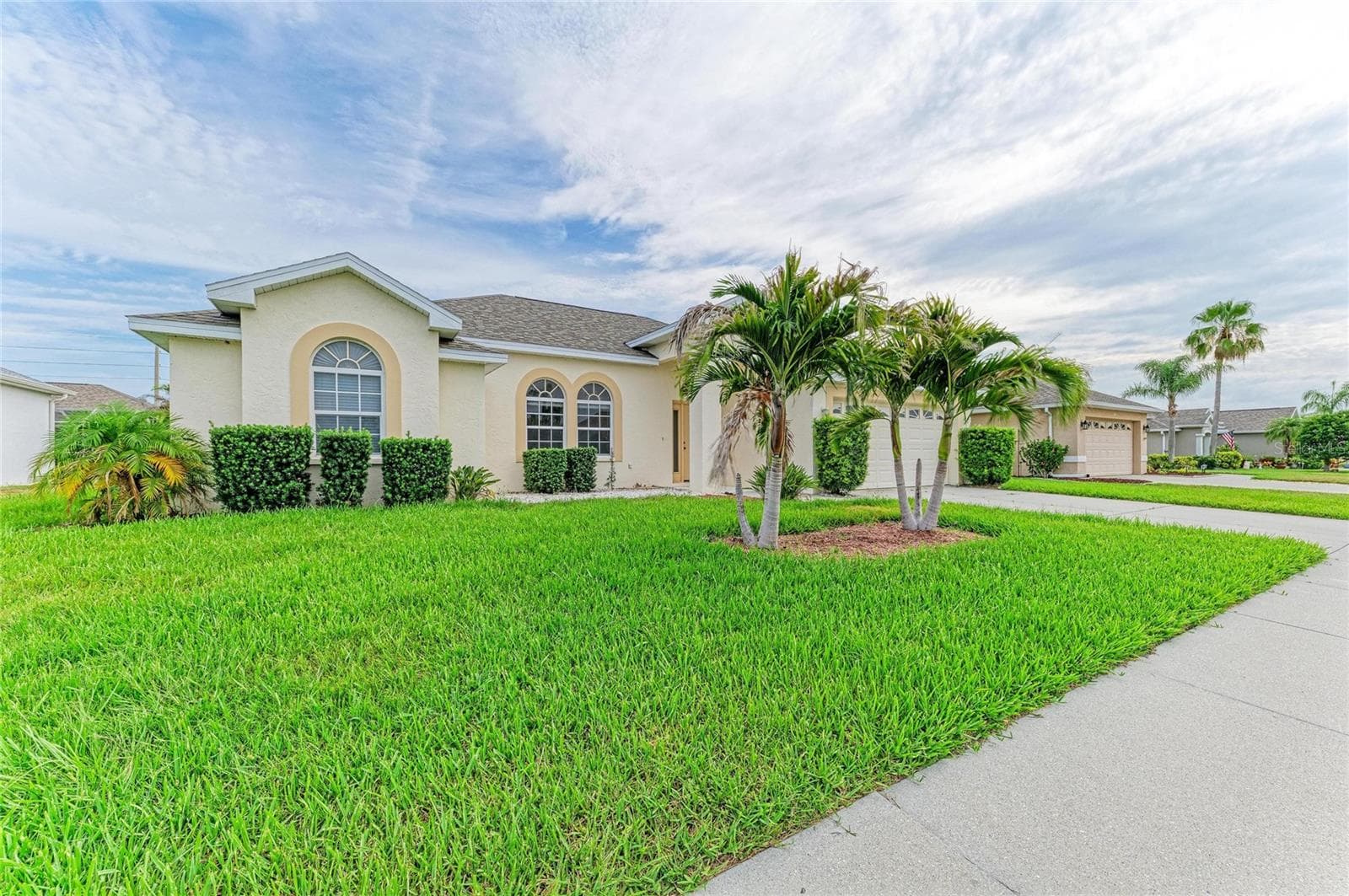 Exterior front elevation - 3213 45TH AVE E, BRADENTON