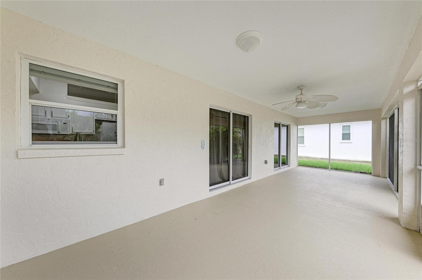 Screened lanai - 3213 45TH AVE E, BRADENTON