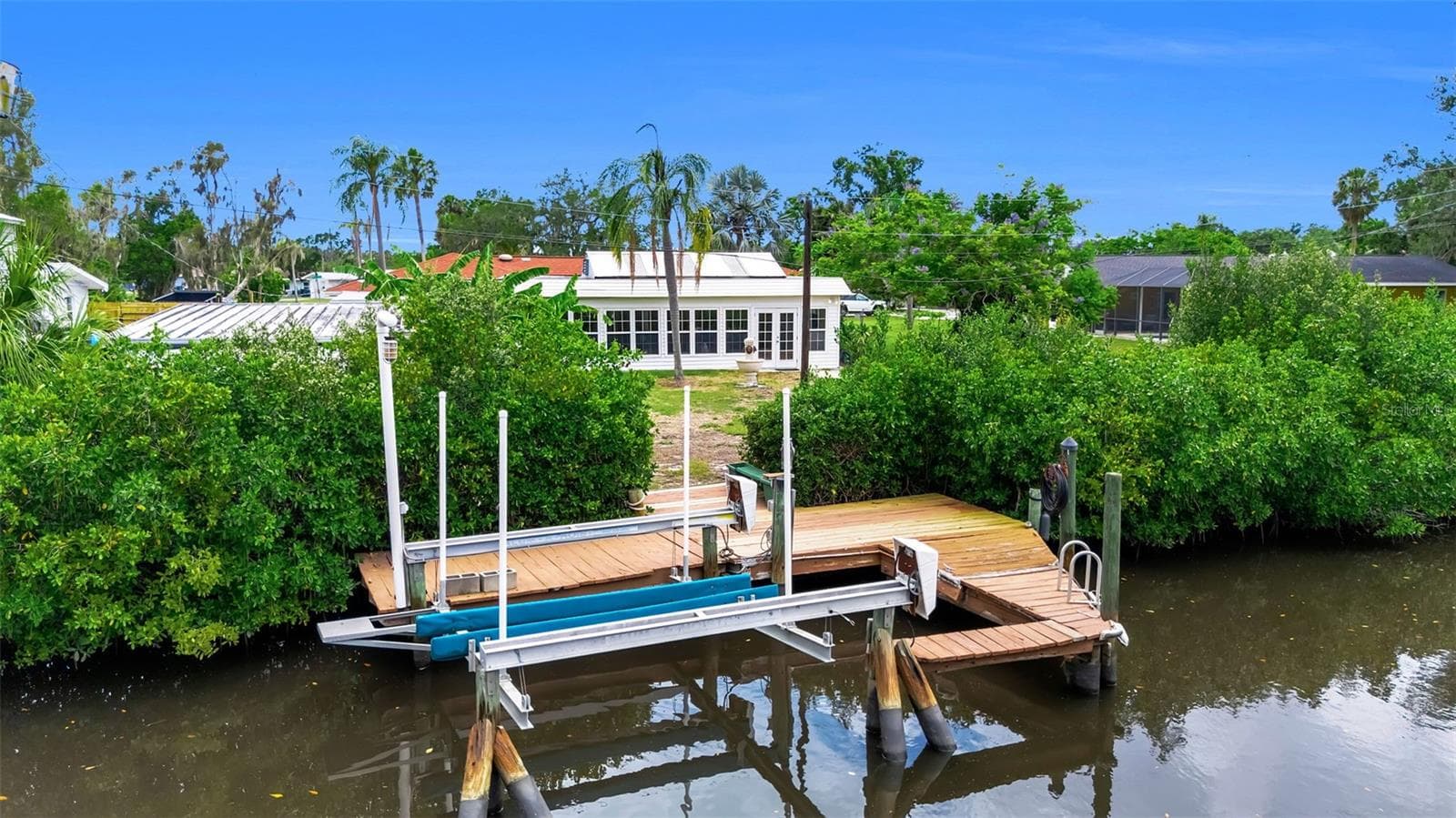 Single Family Residence at 332 SHORE DR, ELLENTON, photo 11 of 66