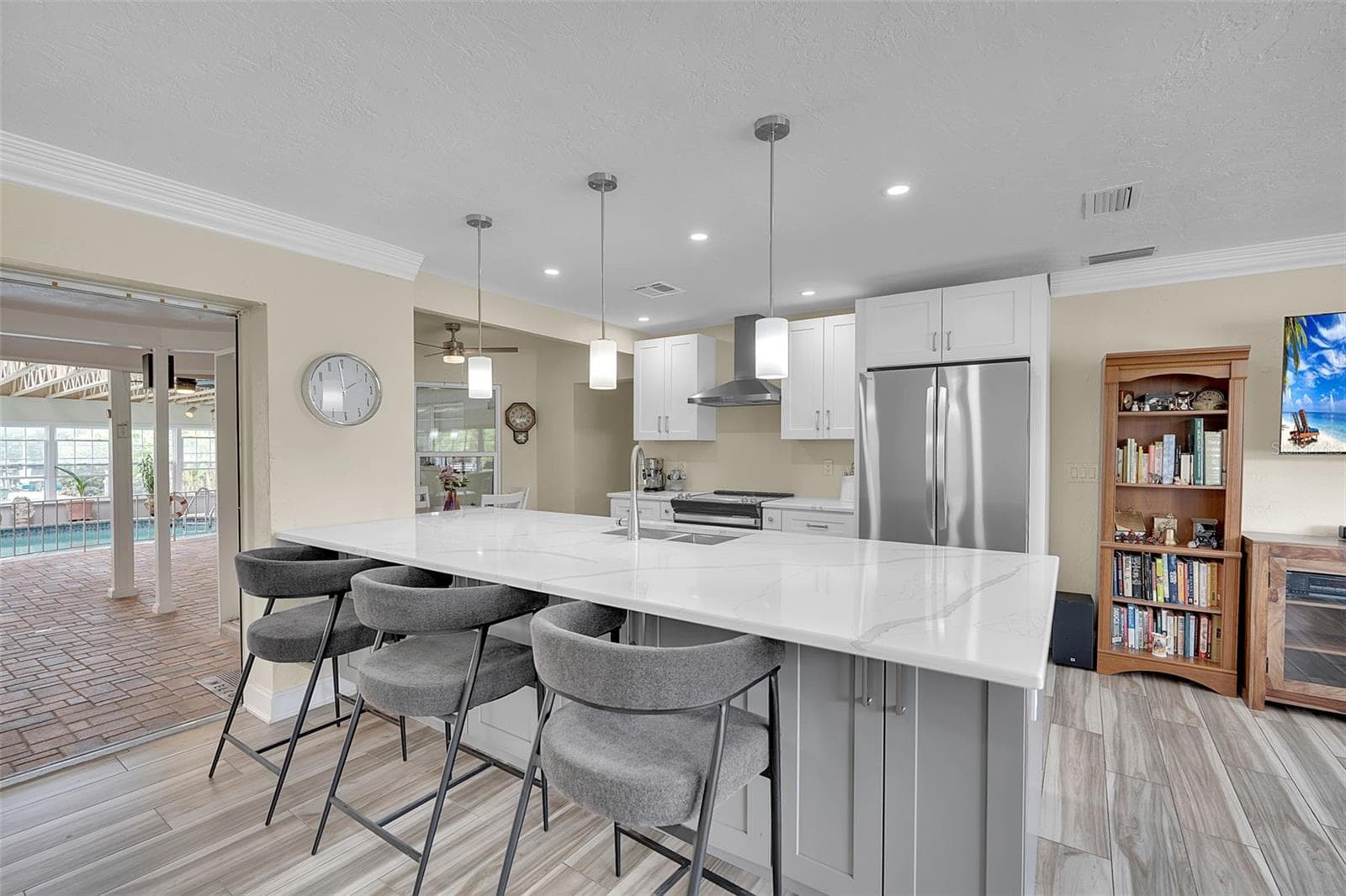 Single Family Residence at 332 SHORE DR, ELLENTON, photo 17 of 66
