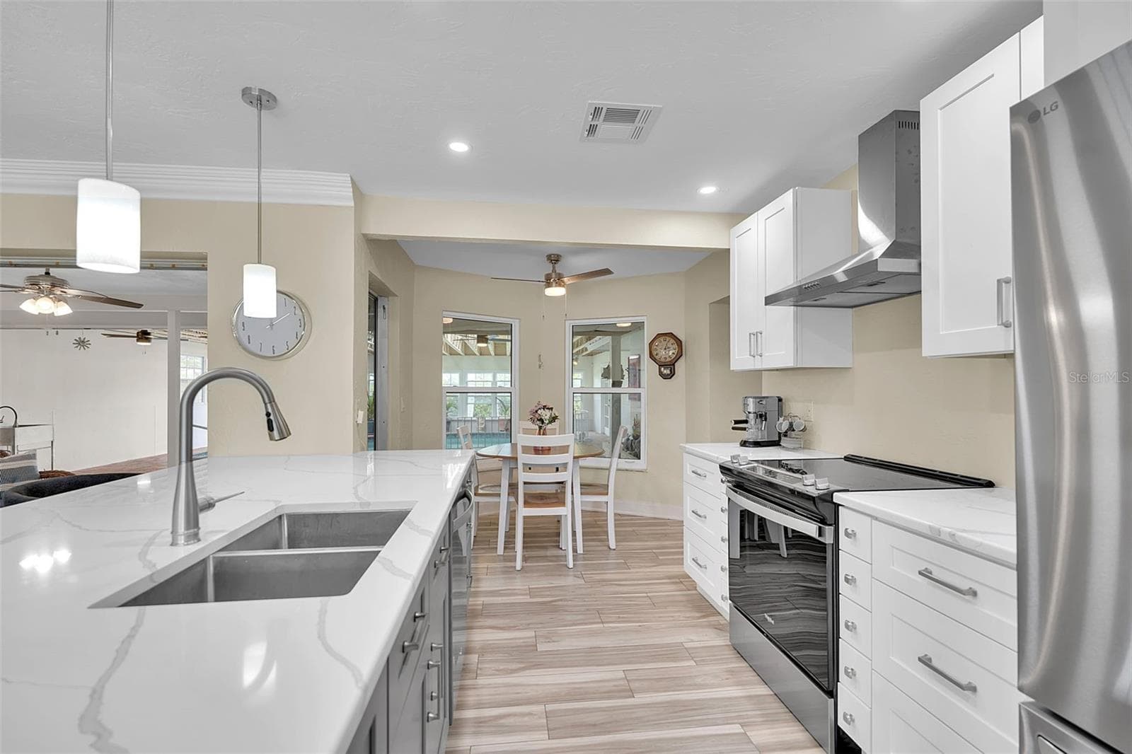 Single Family Residence at 332 SHORE DR, ELLENTON, photo 20 of 66