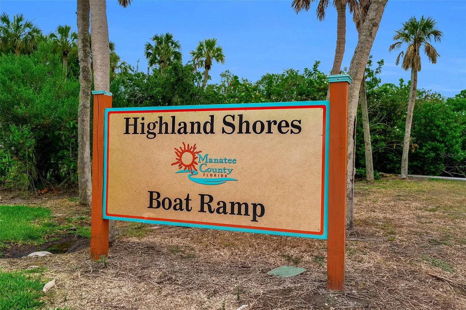 community boat ramp - 332 SHORE DR, ELLENTON
