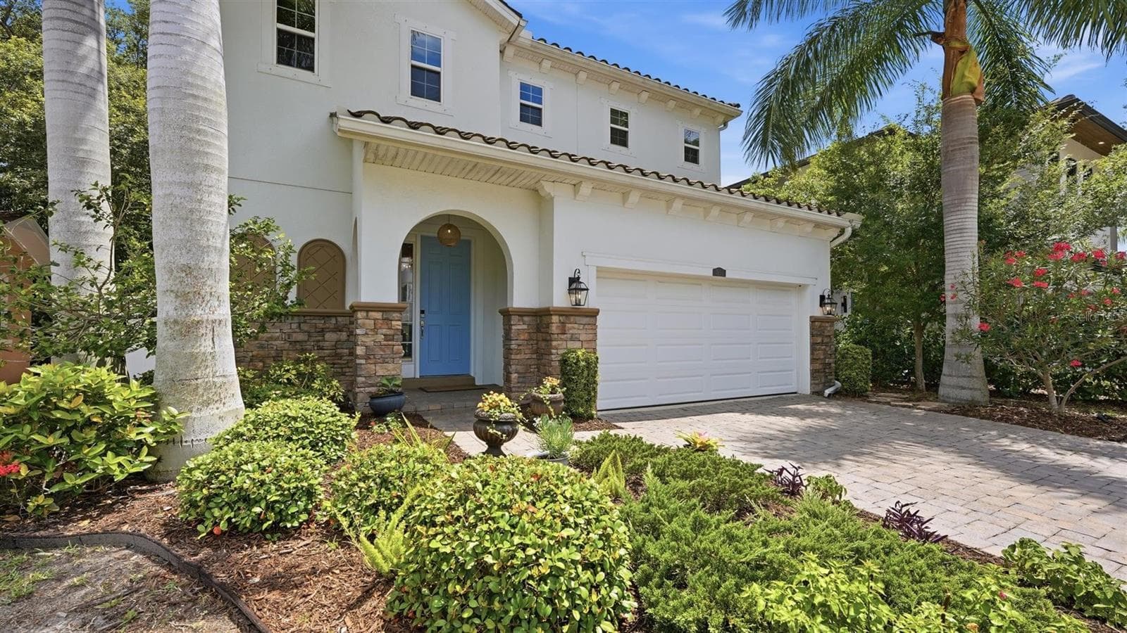 Convenient West of the Trail location close to shopping, Downtown, Siesta Beach - 1850 MAGNOLIA ST, SARASOTA