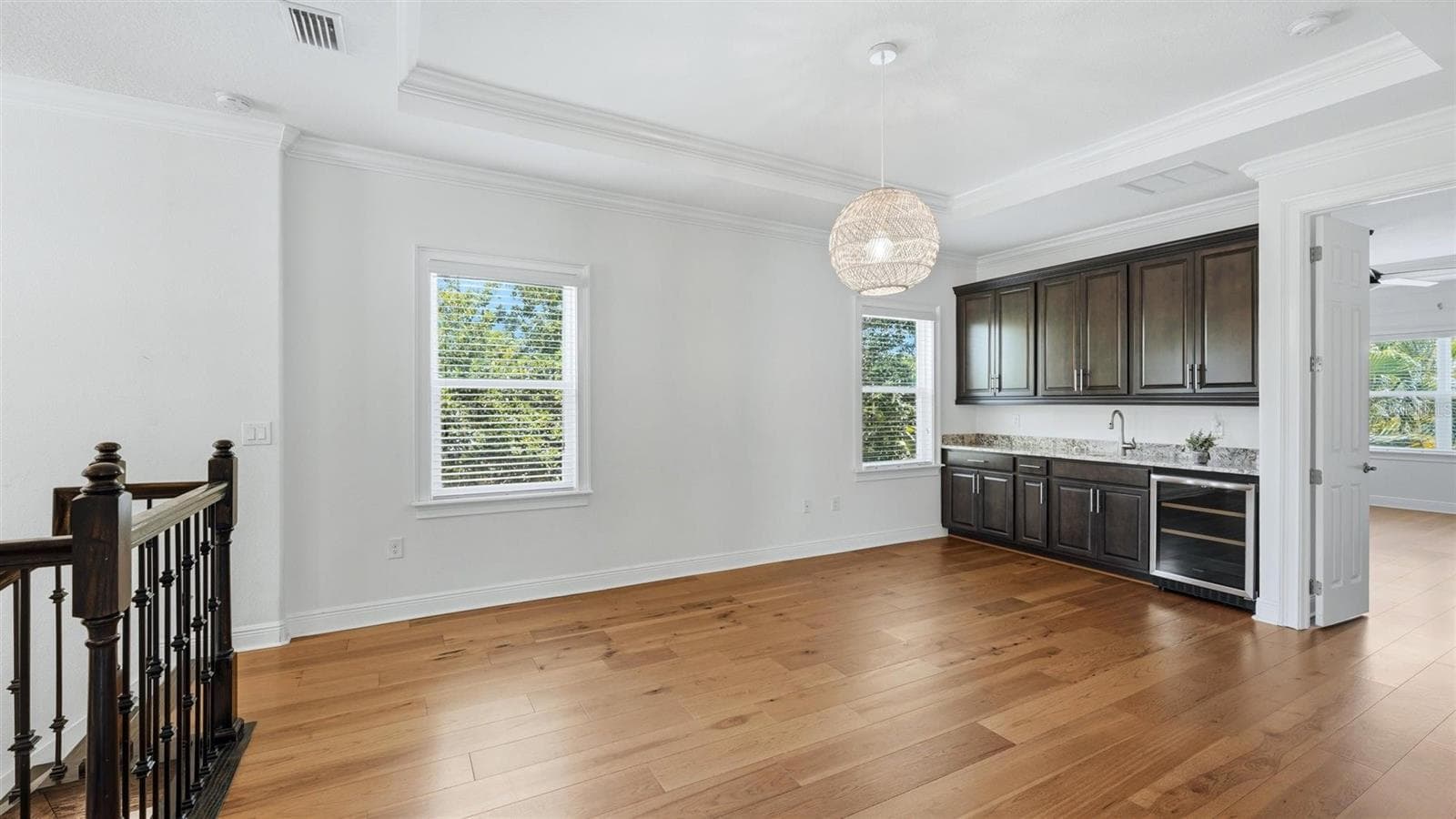 2nd floor family room with hardwood floors - 1850 MAGNOLIA ST, SARASOTA