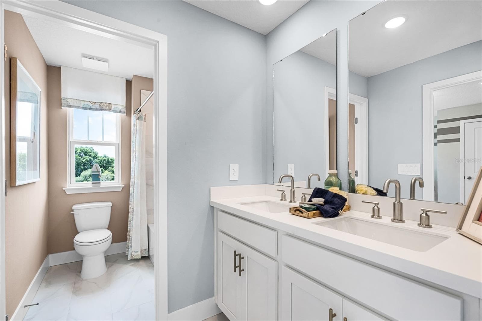Single Family Residence at 724 MYSTIC GARDENS DR, APOPKA, photo 18 of 33