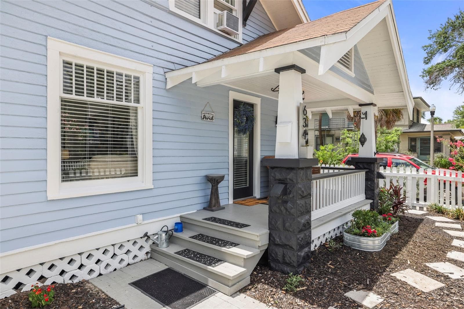 Single Family Residence at 634 6TH ST N, ST PETERSBURG, photo 2 of 56