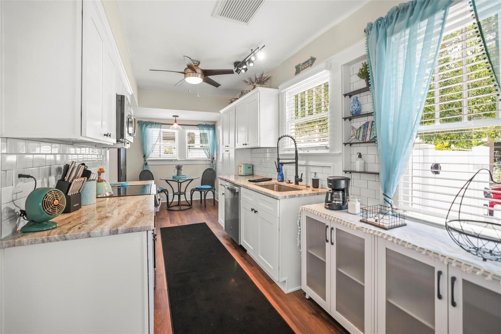 Single Family Residence at 634 6TH ST N, ST PETERSBURG, photo 12 of 56