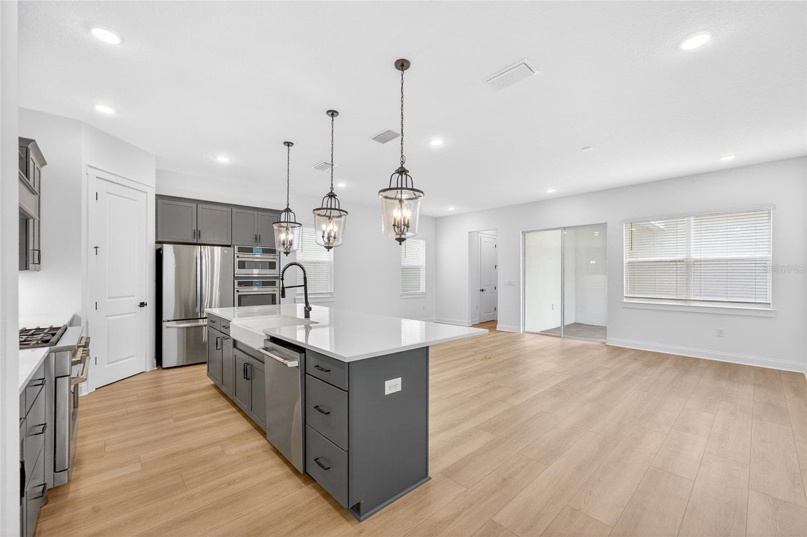 Single Family Residence at 15174 FIELD DAISY DR, WINTER GARDEN, photo 17 of 62