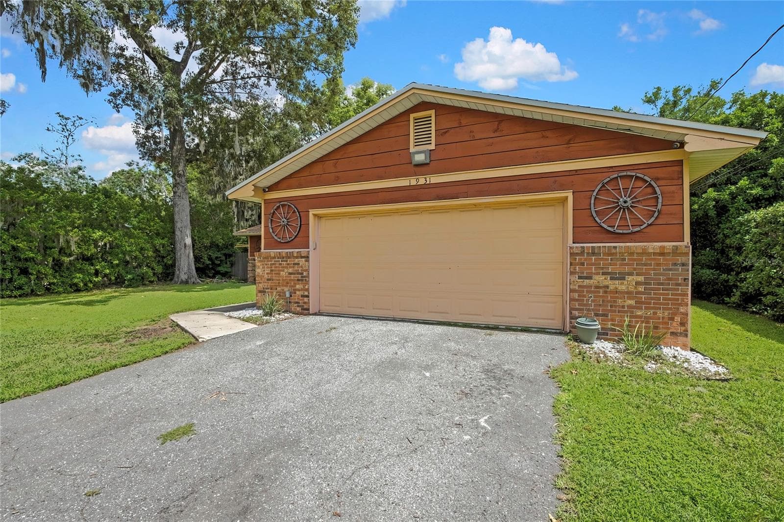 Single Family Residence at 1931 SE 39TH ST, OCALA, photo 3 of 34