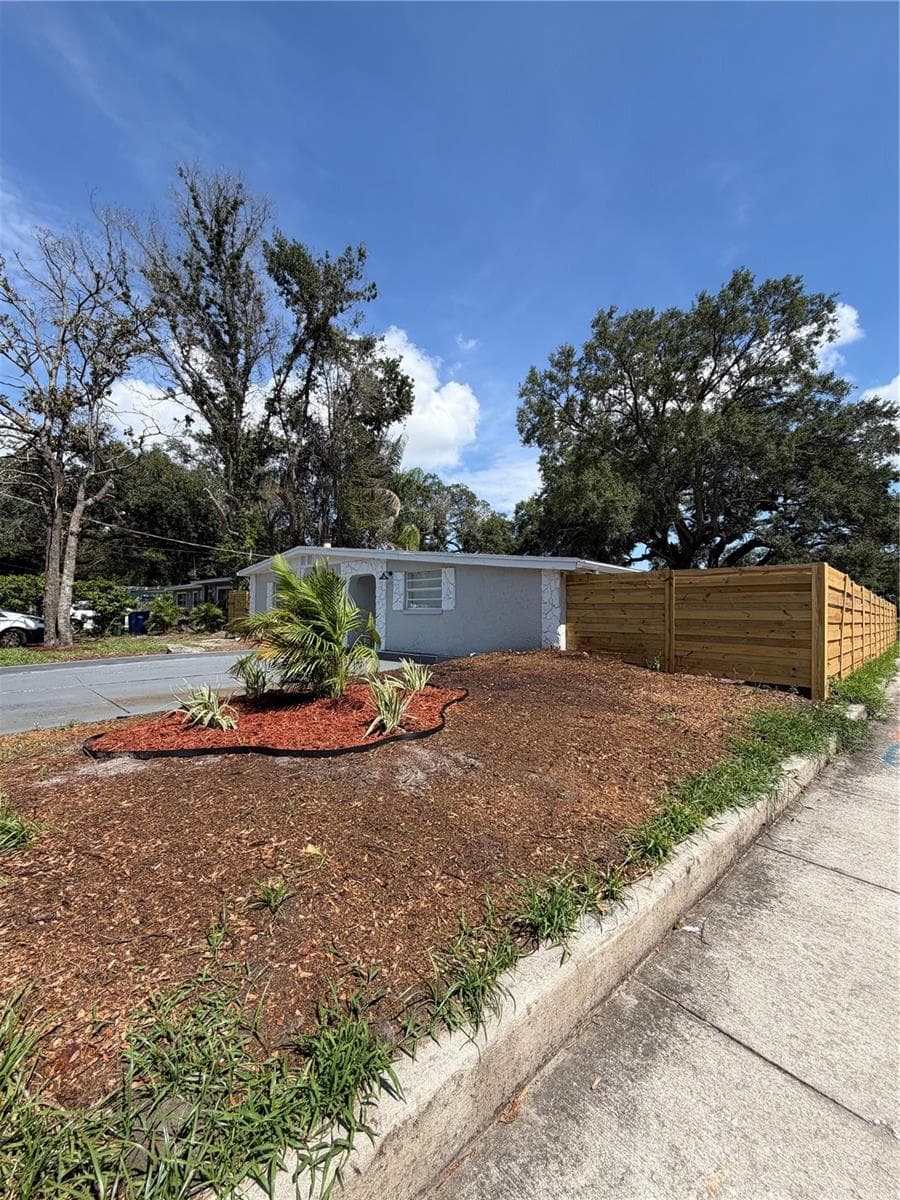 Single Family Residence at 3001 E FERN ST, TAMPA, photo 3 of 30