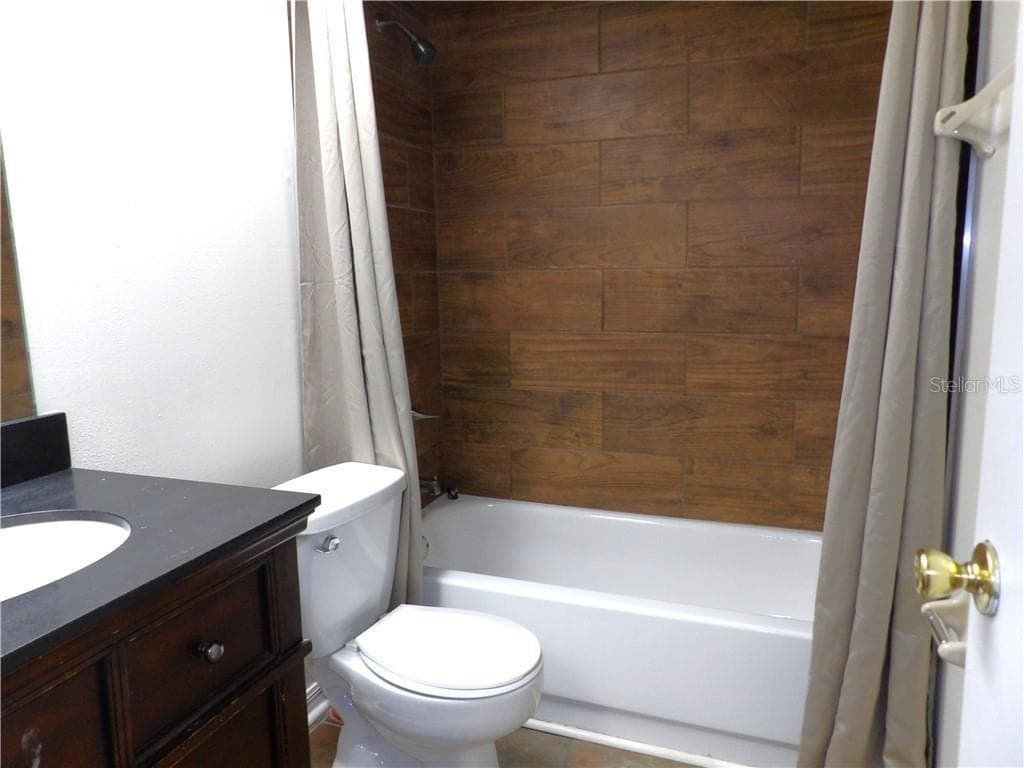 Villa at 1809 COLONADE ST, INVERNESS, photo 10 of 12