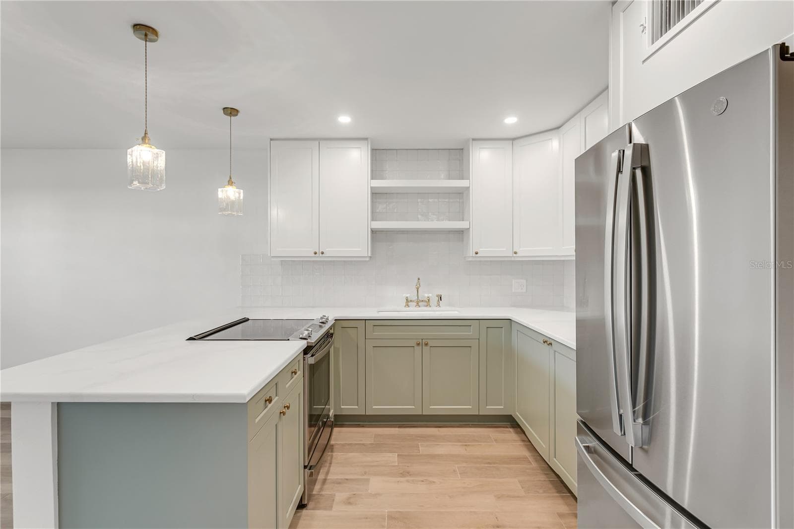 Condominium at 216 36TH AVE N #202B, ST PETERSBURG, photo 14 of 25