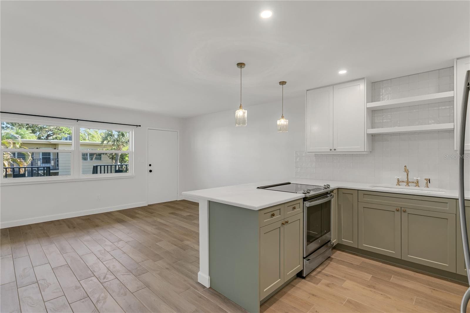 Condominium at 216 36TH AVE N #202B, ST PETERSBURG, photo 15 of 25