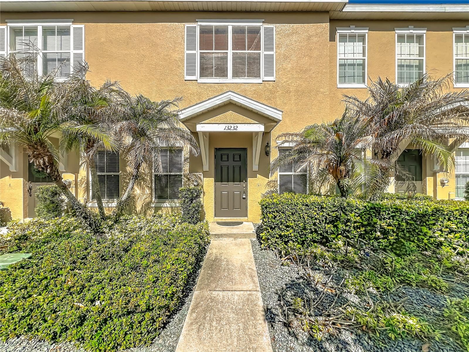 Townhouse at 13232 DANIELS LANDING CIR, WINTER GARDEN, photo 2 of 26