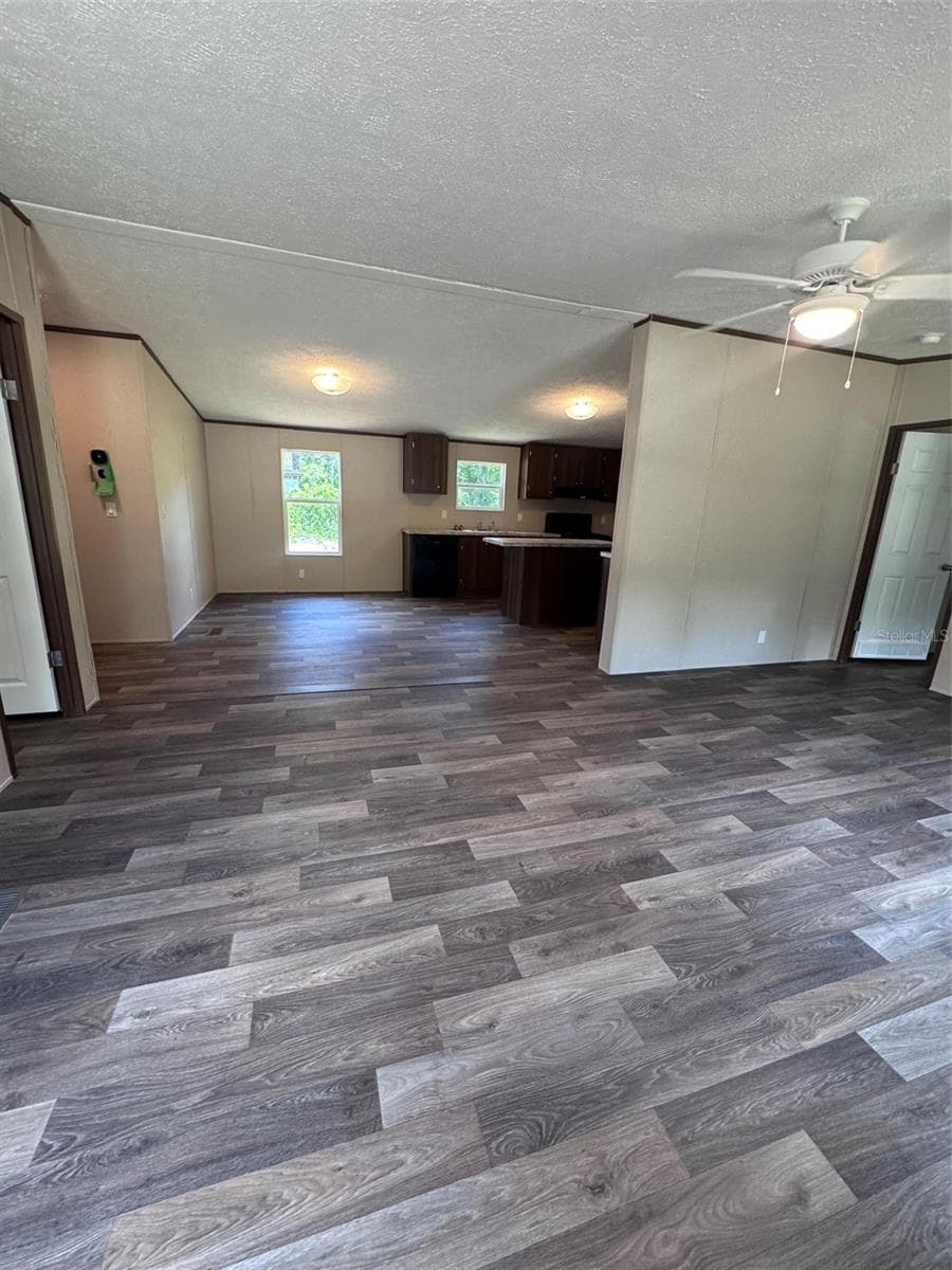 Manufactured Home at 11801 NW 20TH ST, OCALA, photo 5 of 13