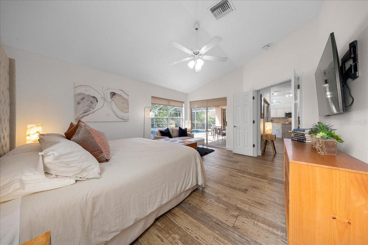 King-size bed comfortably fits - VILLAGES SUMTER, THE VILLAGES