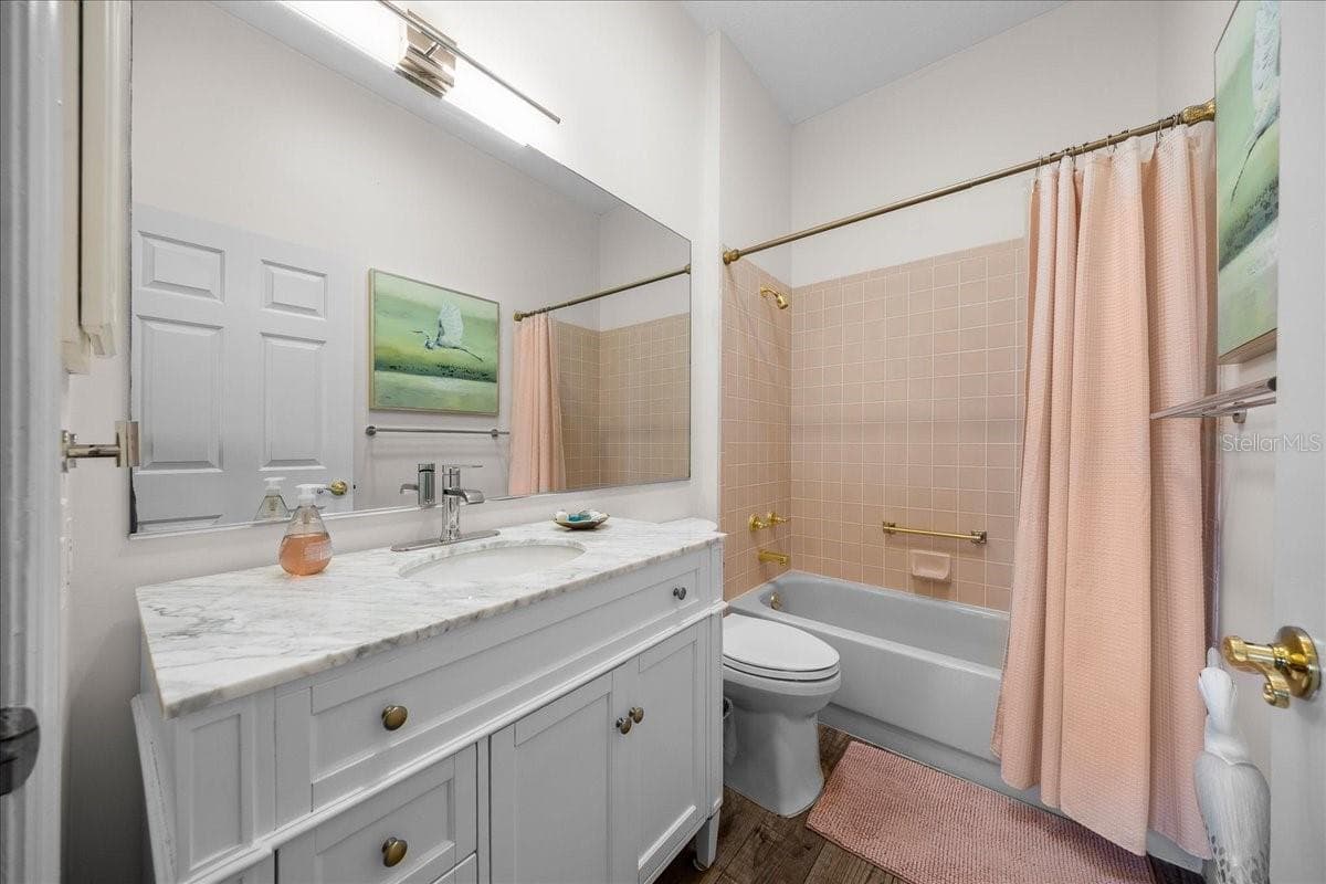 Guest Bathroom - VILLAGES SUMTER, THE VILLAGES